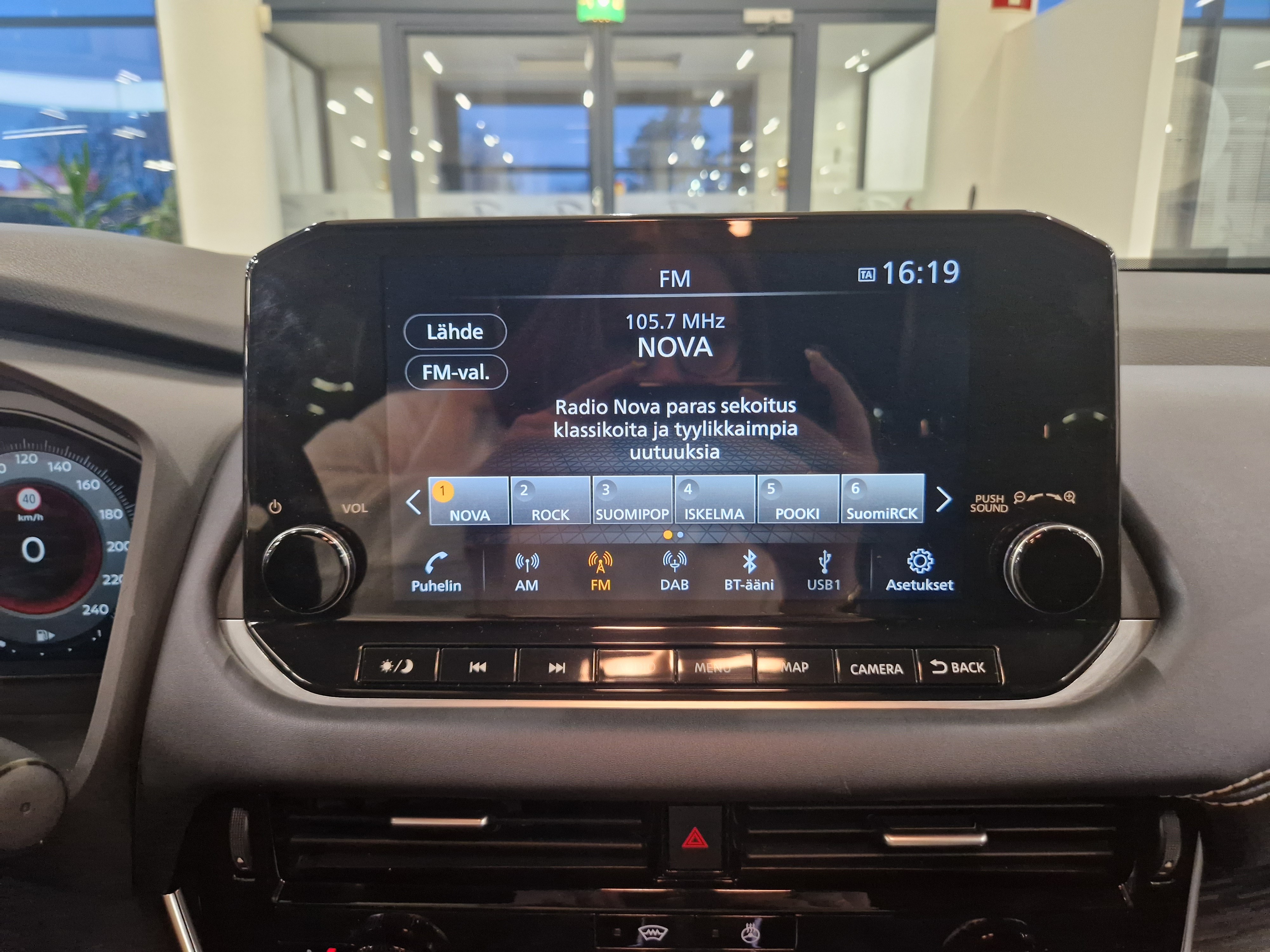 Nissan QASHQAI MHEV 158 XTRONIC 2WD TEKNA