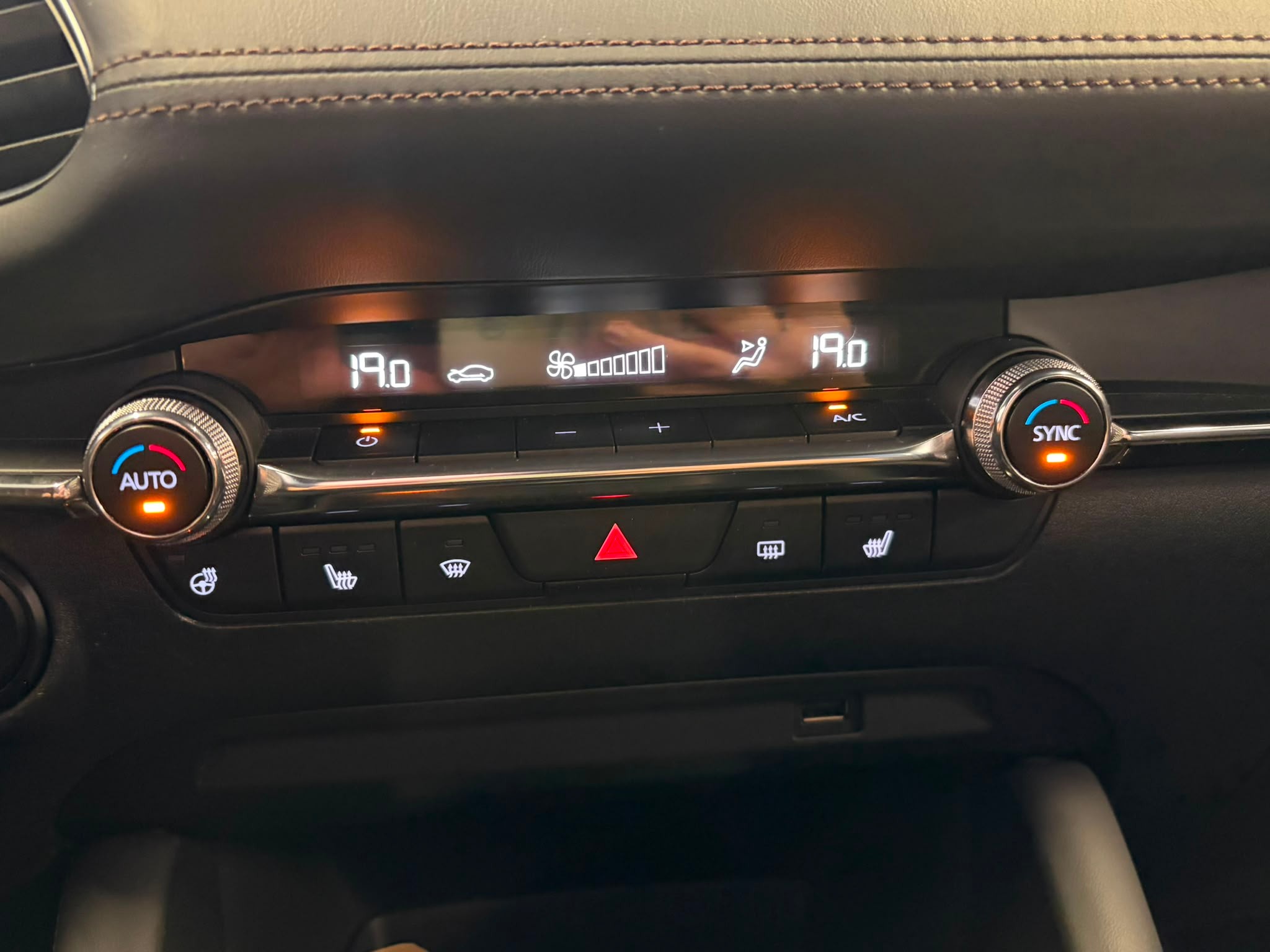 Mazda MAZDA3 HATCHBACK 2,0 SKYACTIV-G VISION AT
