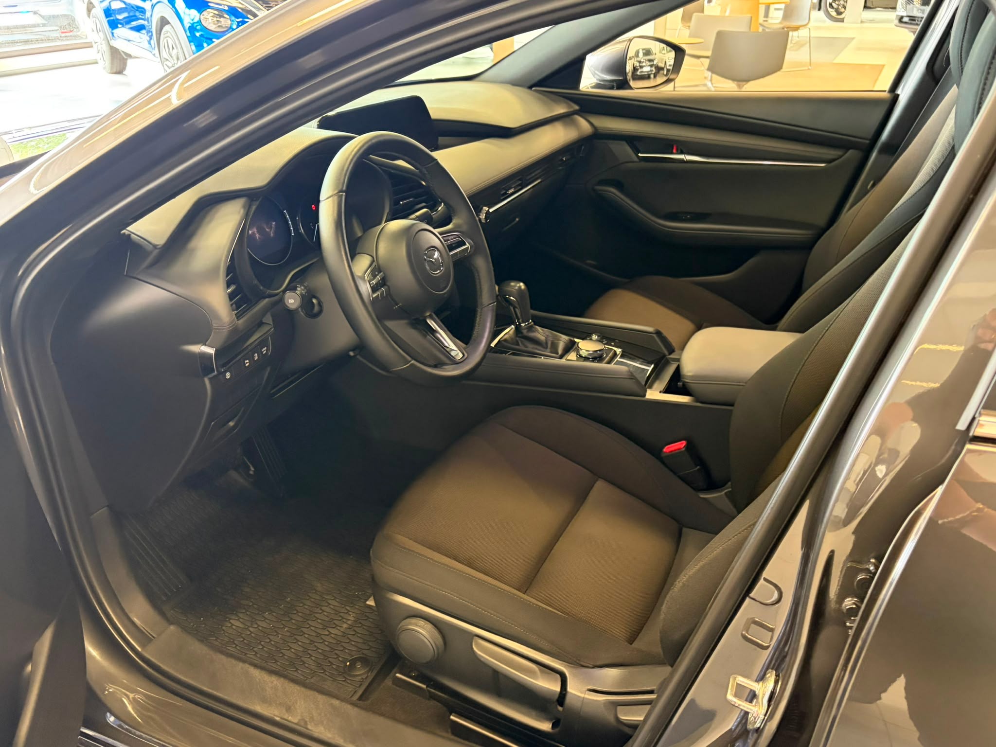 Mazda MAZDA3 HATCHBACK 2,0 SKYACTIV-G VISION AT