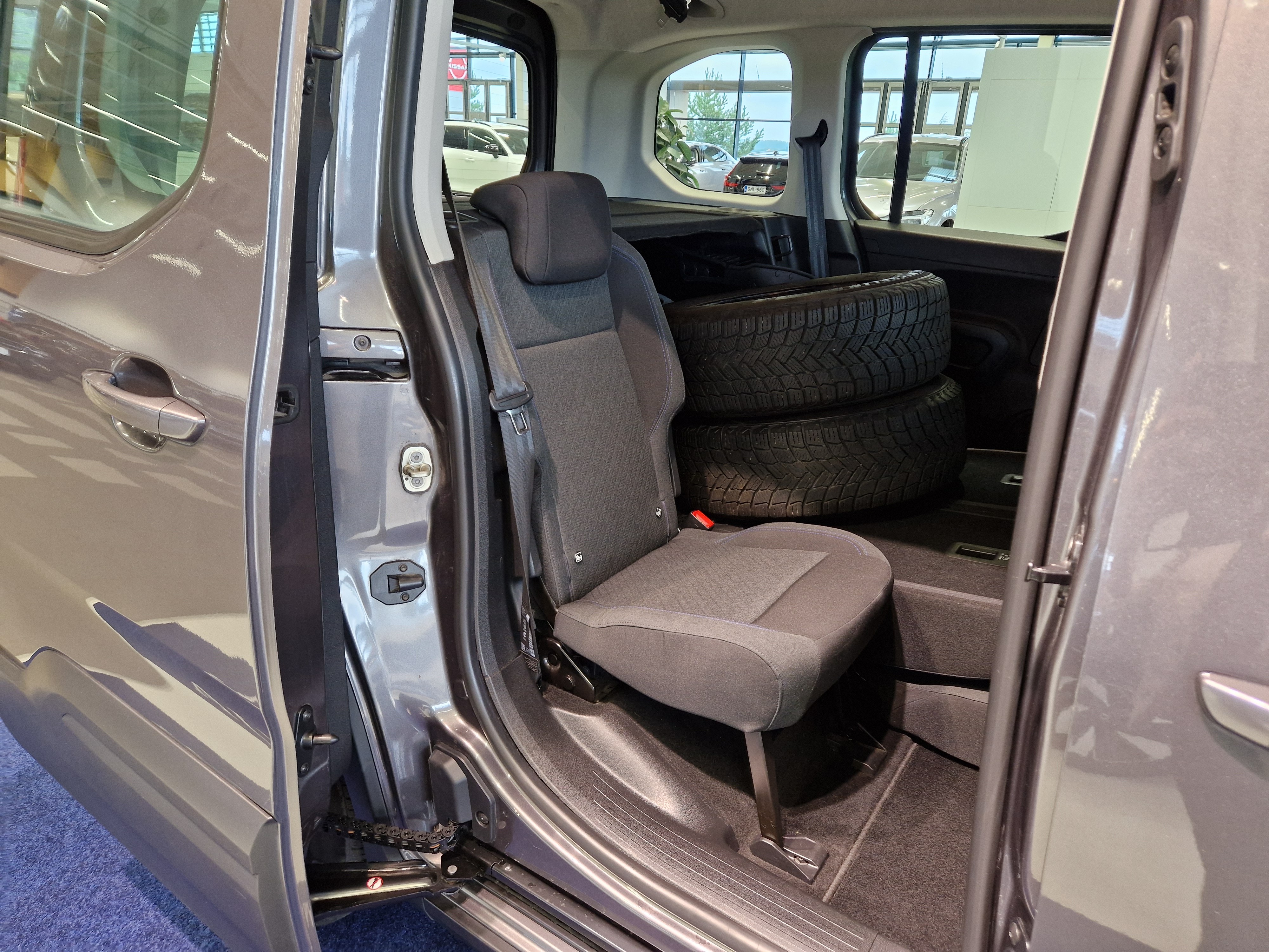 Peugeot RIFTER ALLURE BLUEHDI 130 EAT8-AUTOMAATTI L1