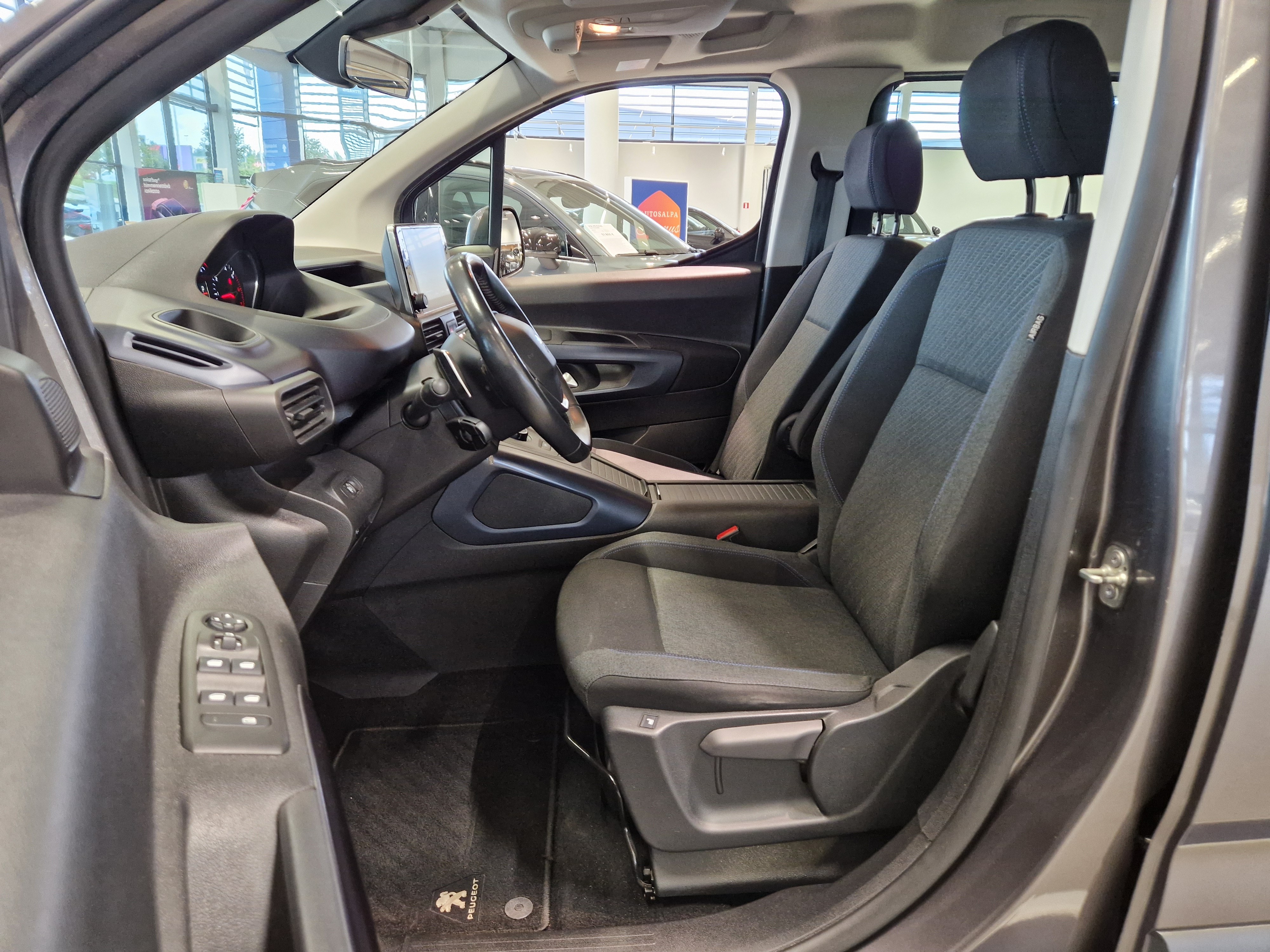 Peugeot RIFTER ALLURE BLUEHDI 130 EAT8-AUTOMAATTI L1