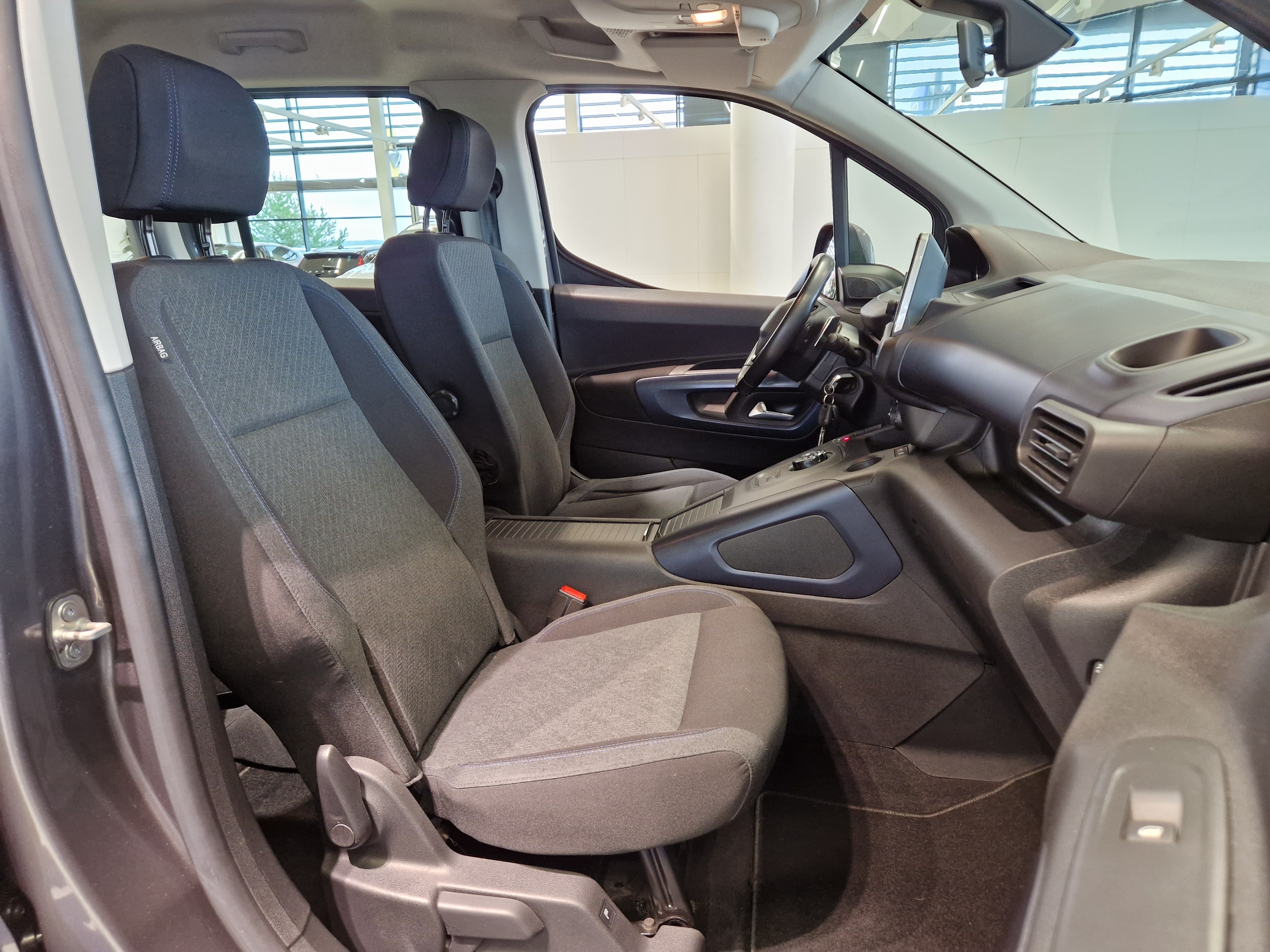 Peugeot RIFTER ALLURE BLUEHDI 130 EAT8-AUTOMAATTI L1