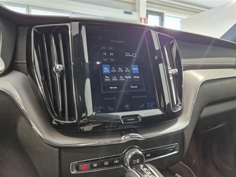 Volvo XC60 D4 AWD R-DESIGN AUT. TAKUU 12KK/20TKM