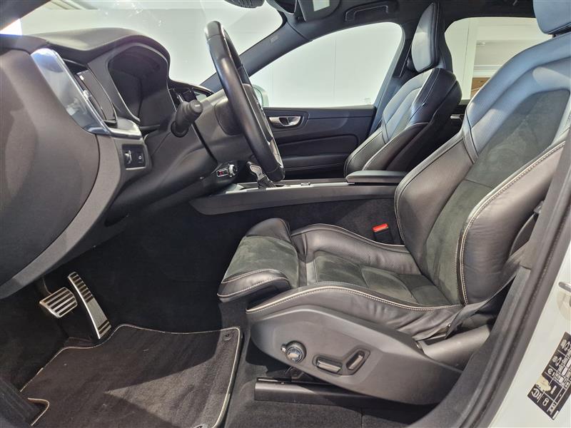 Volvo XC60 2019, kuva 7/29