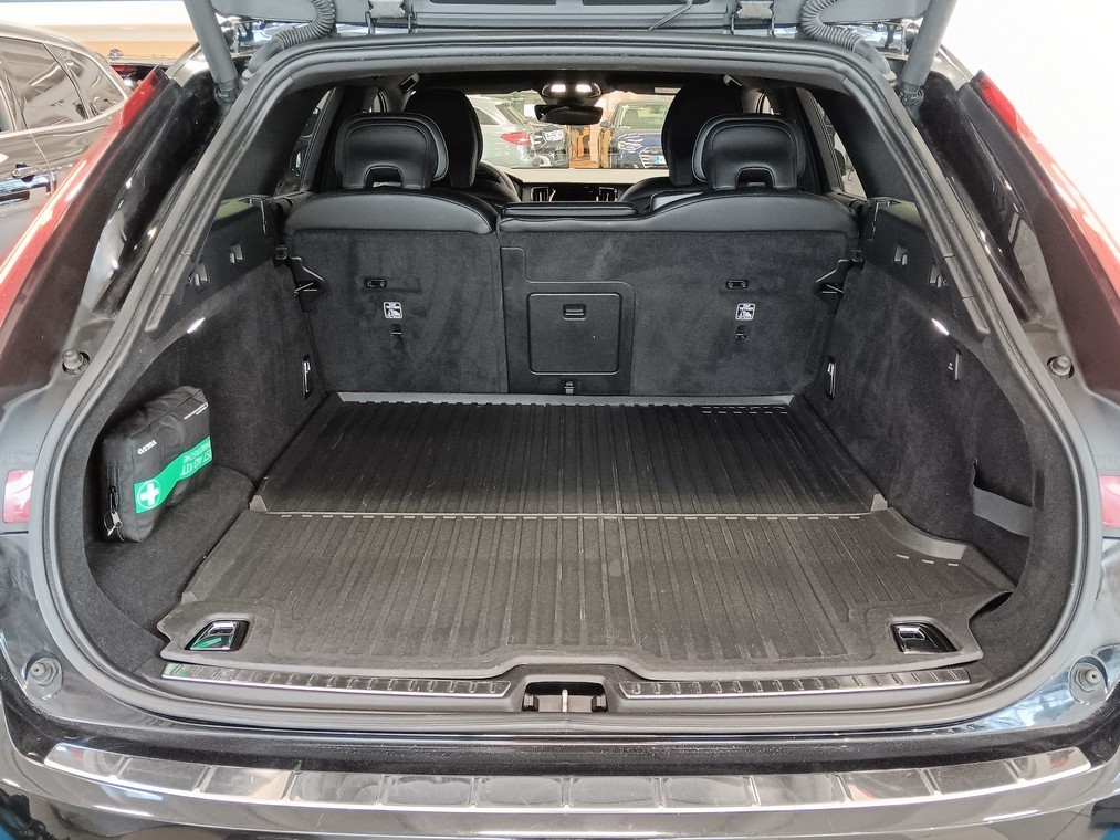 Volvo V90 T8 AWD LONG RANGE R-DESIGN AUT TAKUU 24KK/40TKM