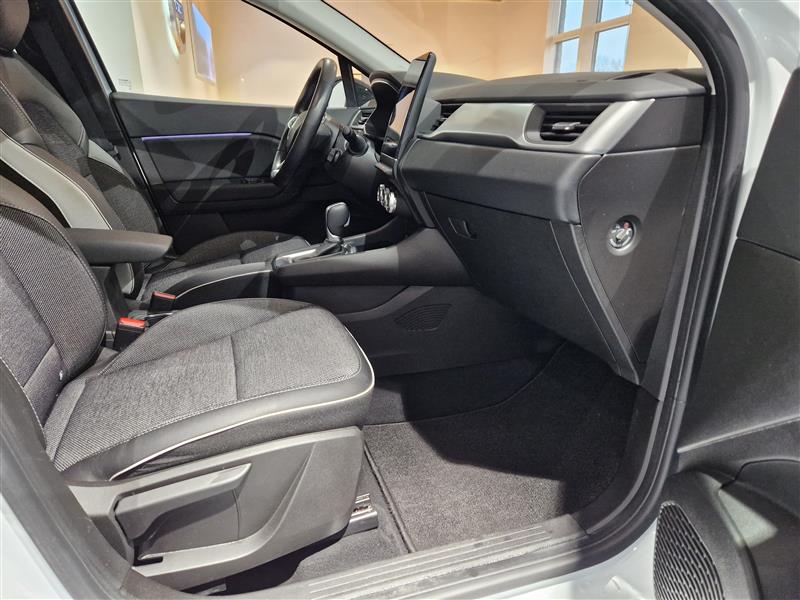 Renault CAPTUR E-TECH PLUG-IN HYBRID INTENS. TAKUU 24KK/40TKM