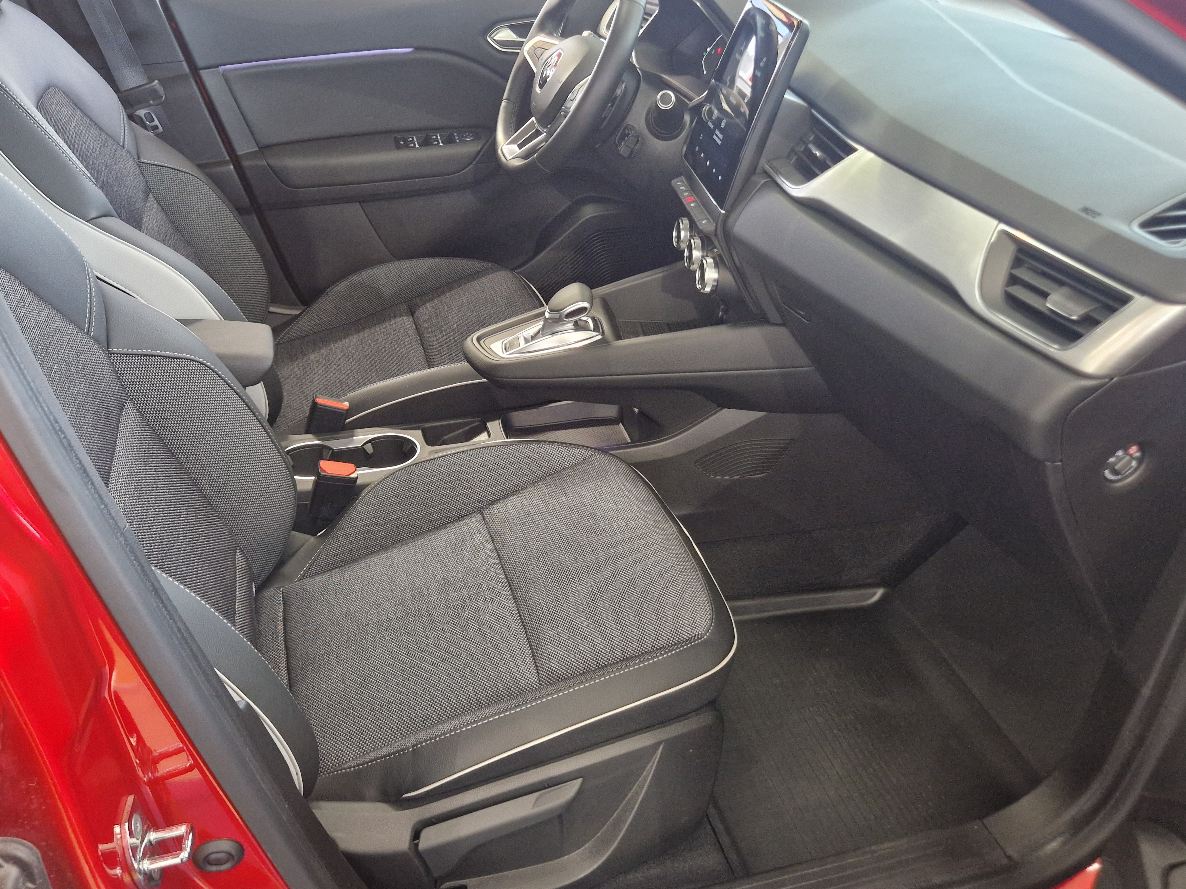 Renault CAPTUR TCE 130 EDC7-AUT INTENS TAKUU 12KK/20TKM