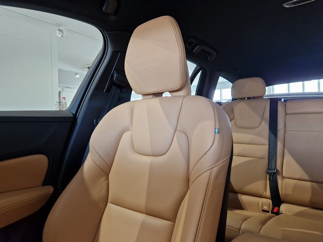 Volvo V60 T8 TWE AWD INSCRIPTION AUT. TAKUU 24KK/40TKM