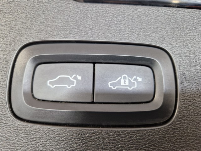 Volvo V60 T8 TWE AWD INSCRIPTION AUT. TAKUU 24KK/40TKM