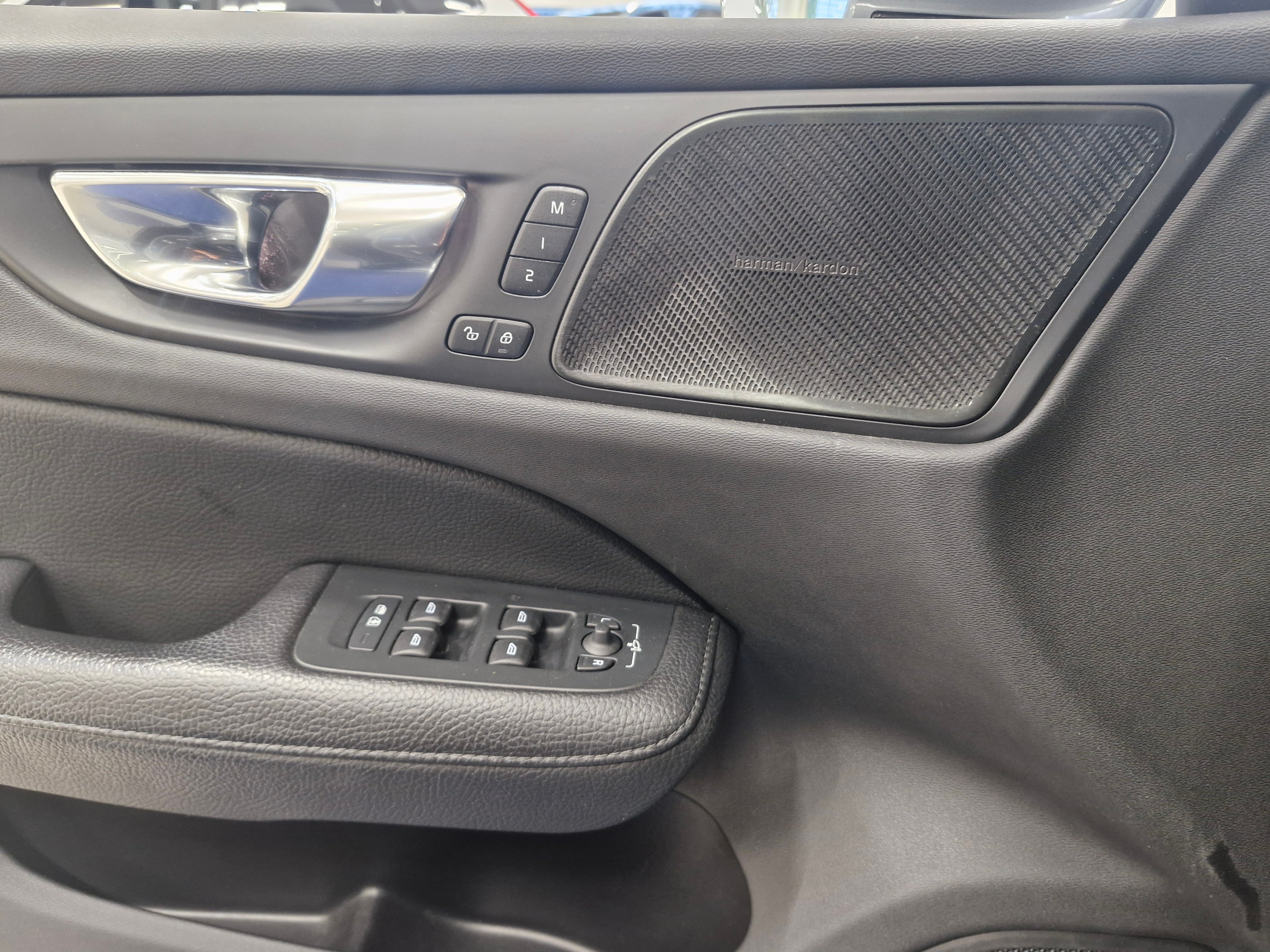 Volvo V60 D4 INSCRIPTION AUT TAKUU 12KK/20TKM