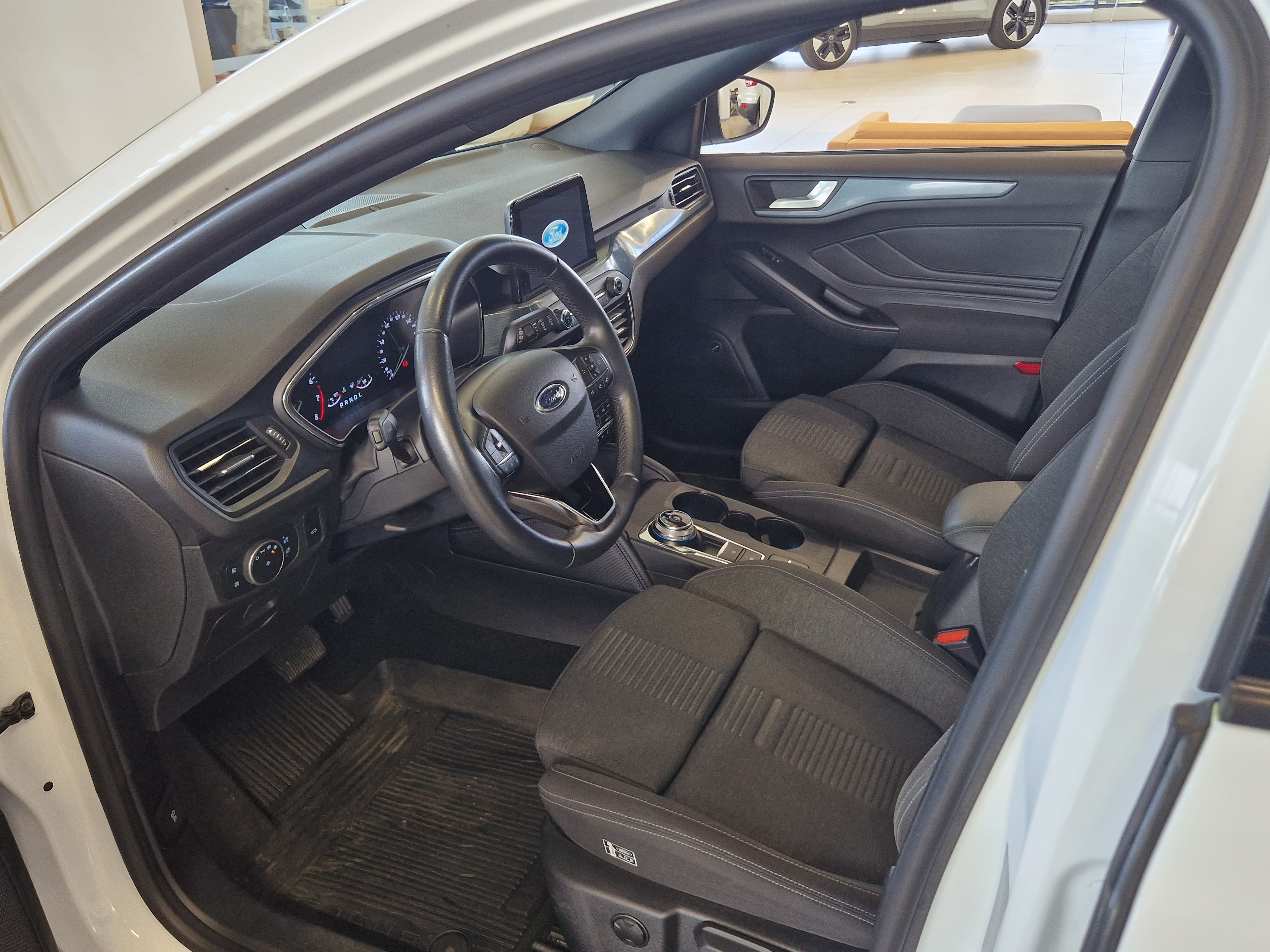 Ford FOCUS 1,5 ECOBOOST 182HV A8 ACTIVE WAGON