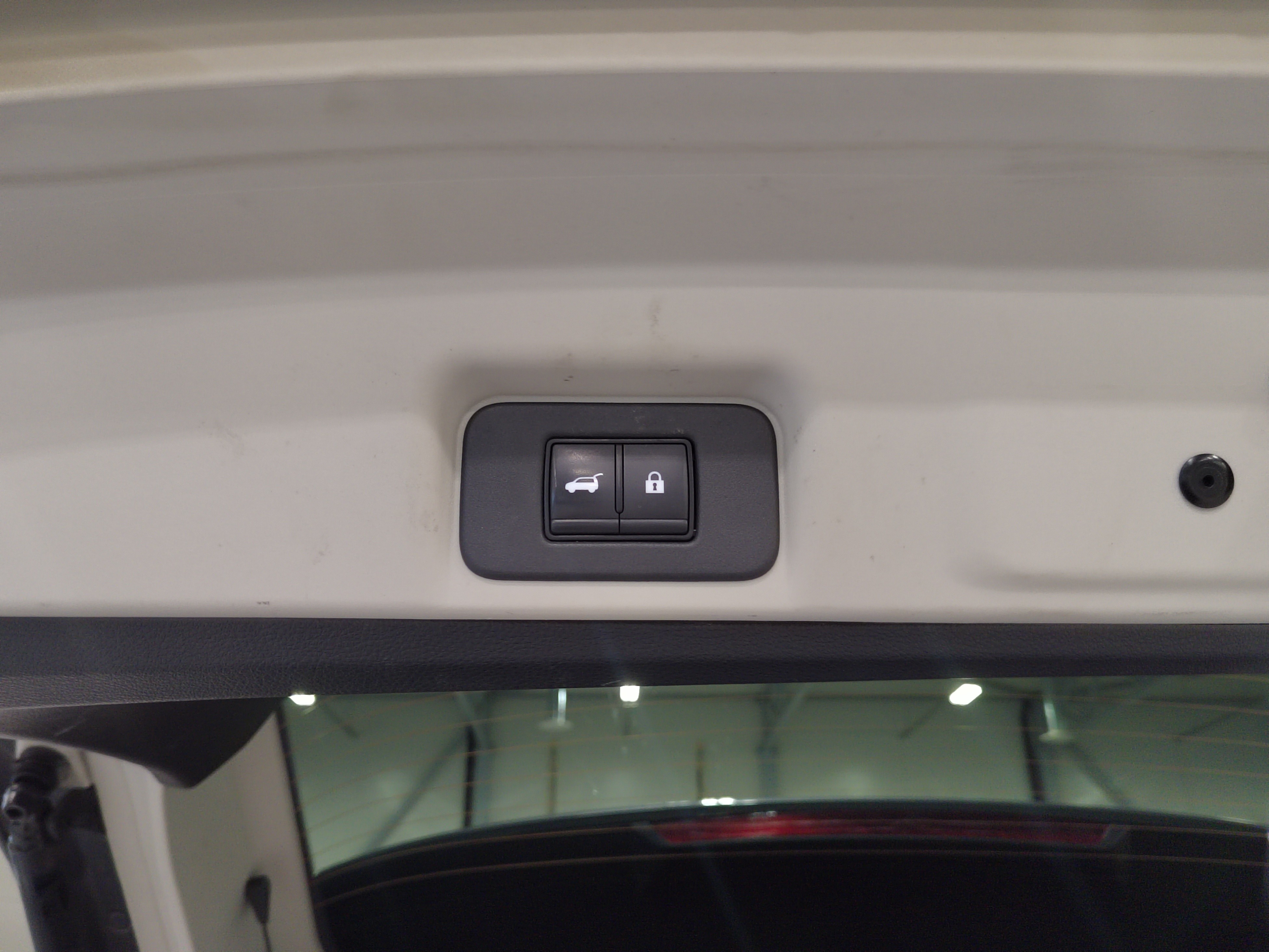 Nissan ARIYA 63KWH ADVANCE 2WD 22KW CHARGER