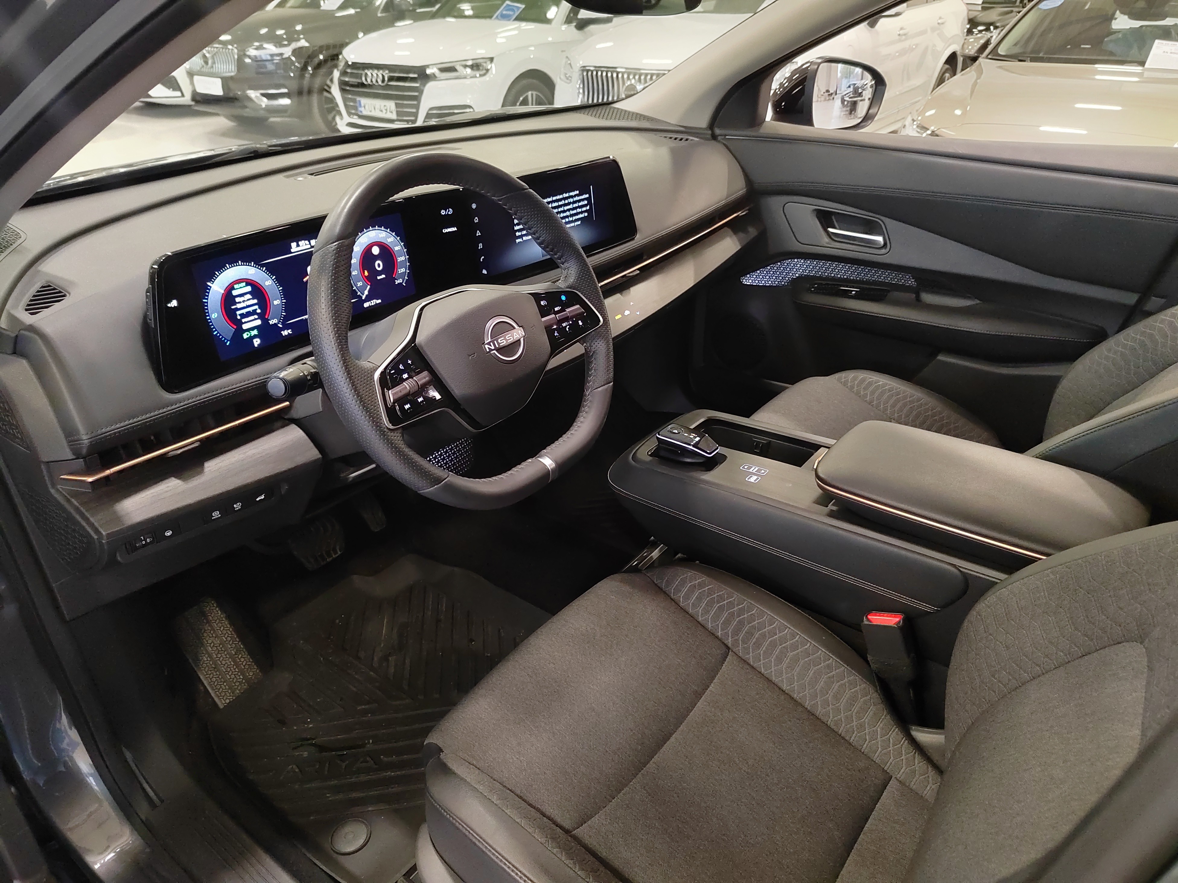 Nissan ARIYA 63KWH ADVANCE 2WD 22KW CHARGER