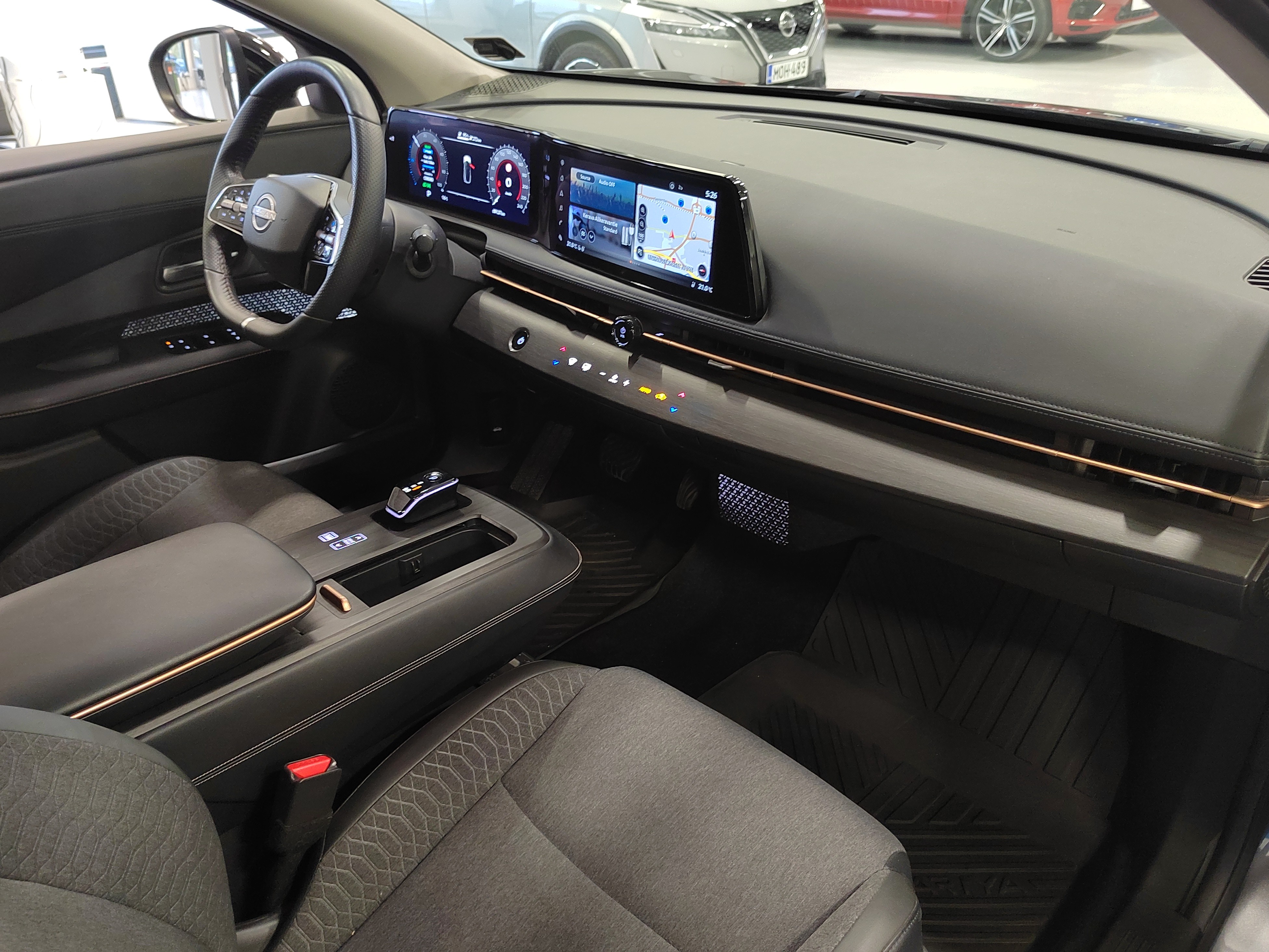 Nissan ARIYA 63KWH ADVANCE 2WD 22KW CHARGER