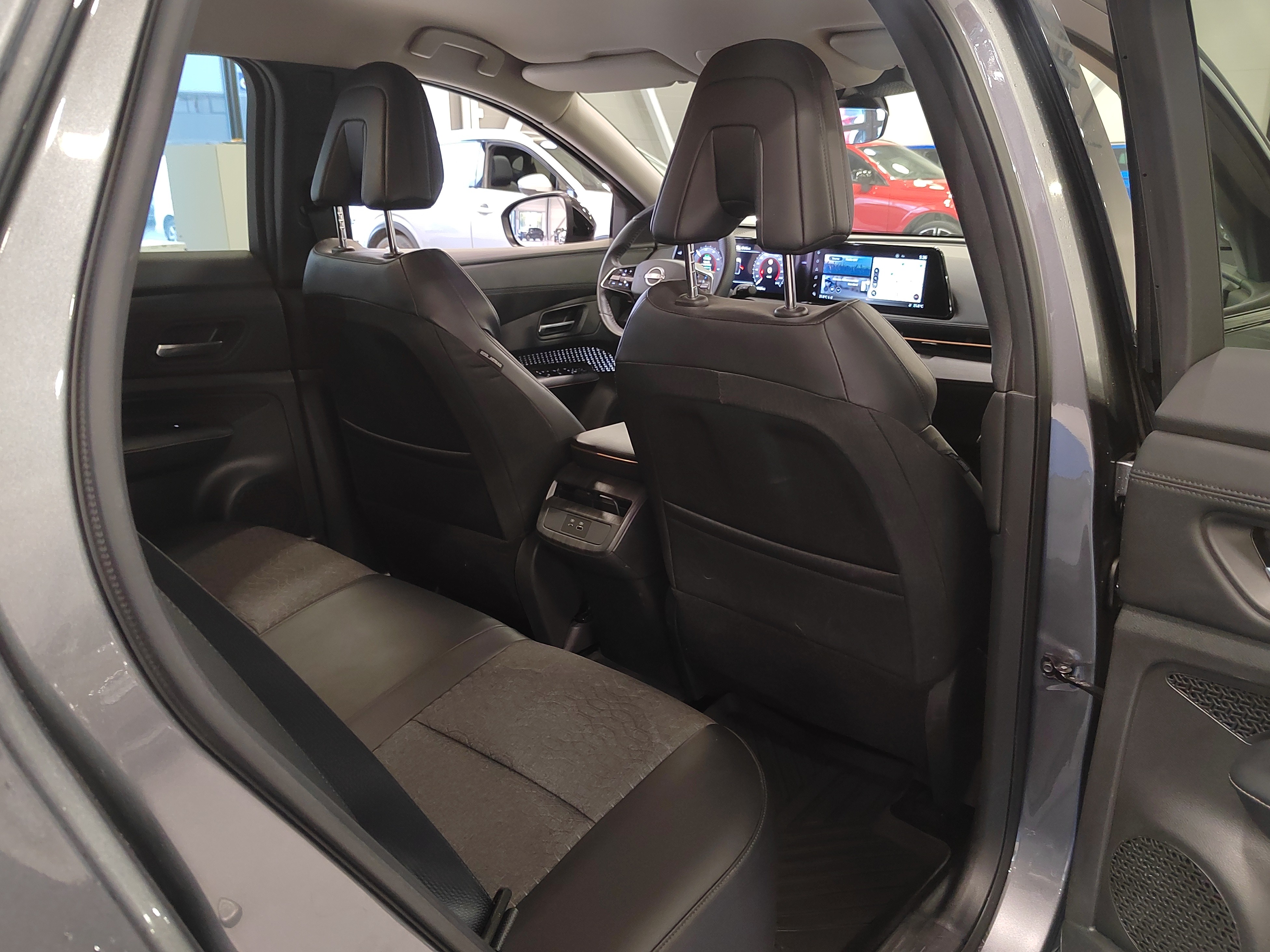 Nissan ARIYA 63KWH ADVANCE 2WD 22KW CHARGER