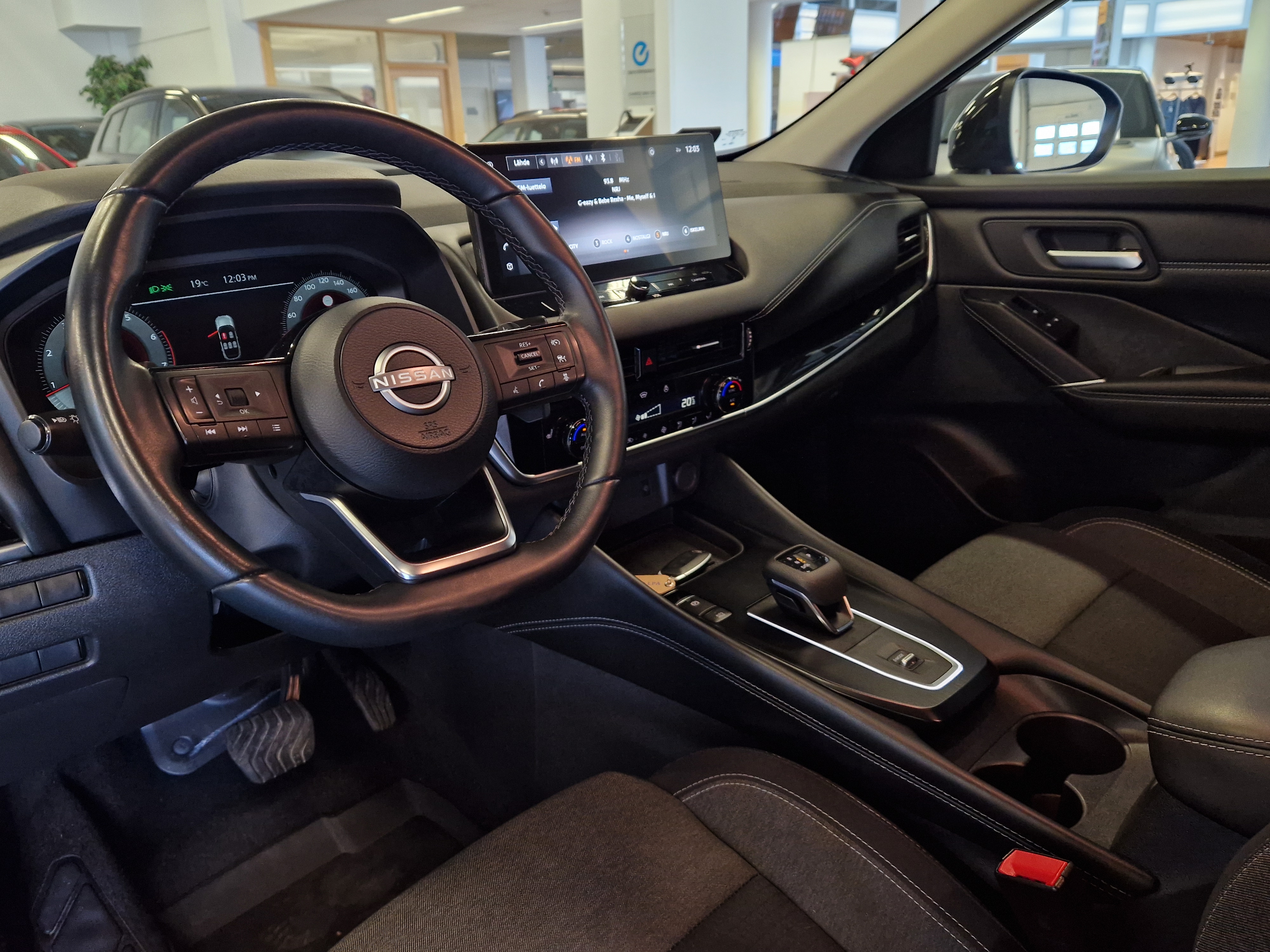 Nissan QASHQAI MHEV 158 XTRONIC 2WD N-CONNECTA 12.3\" TFT