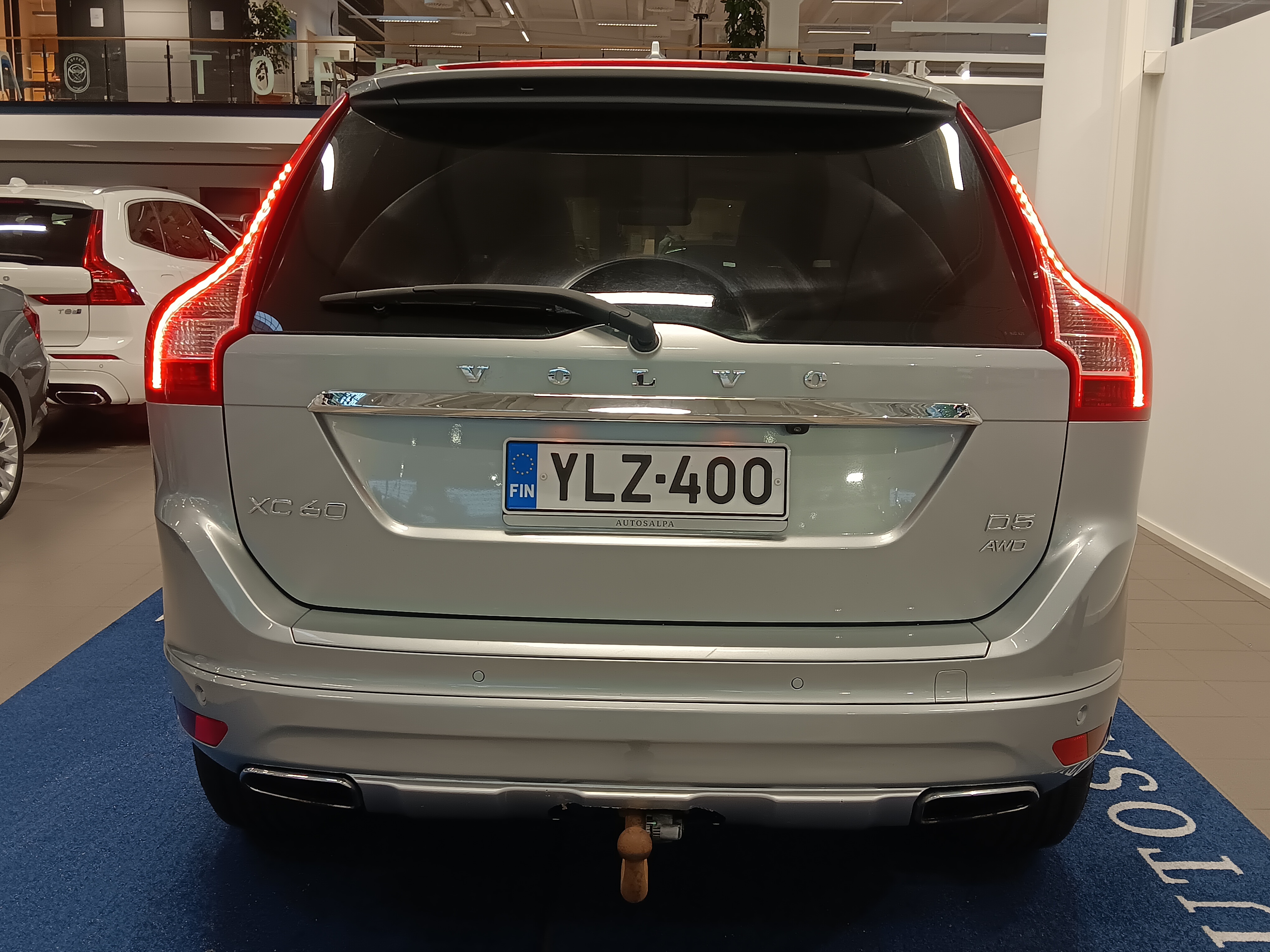 Volvo XC60 D5 AWD Summum aut 2014, kuva 4/14