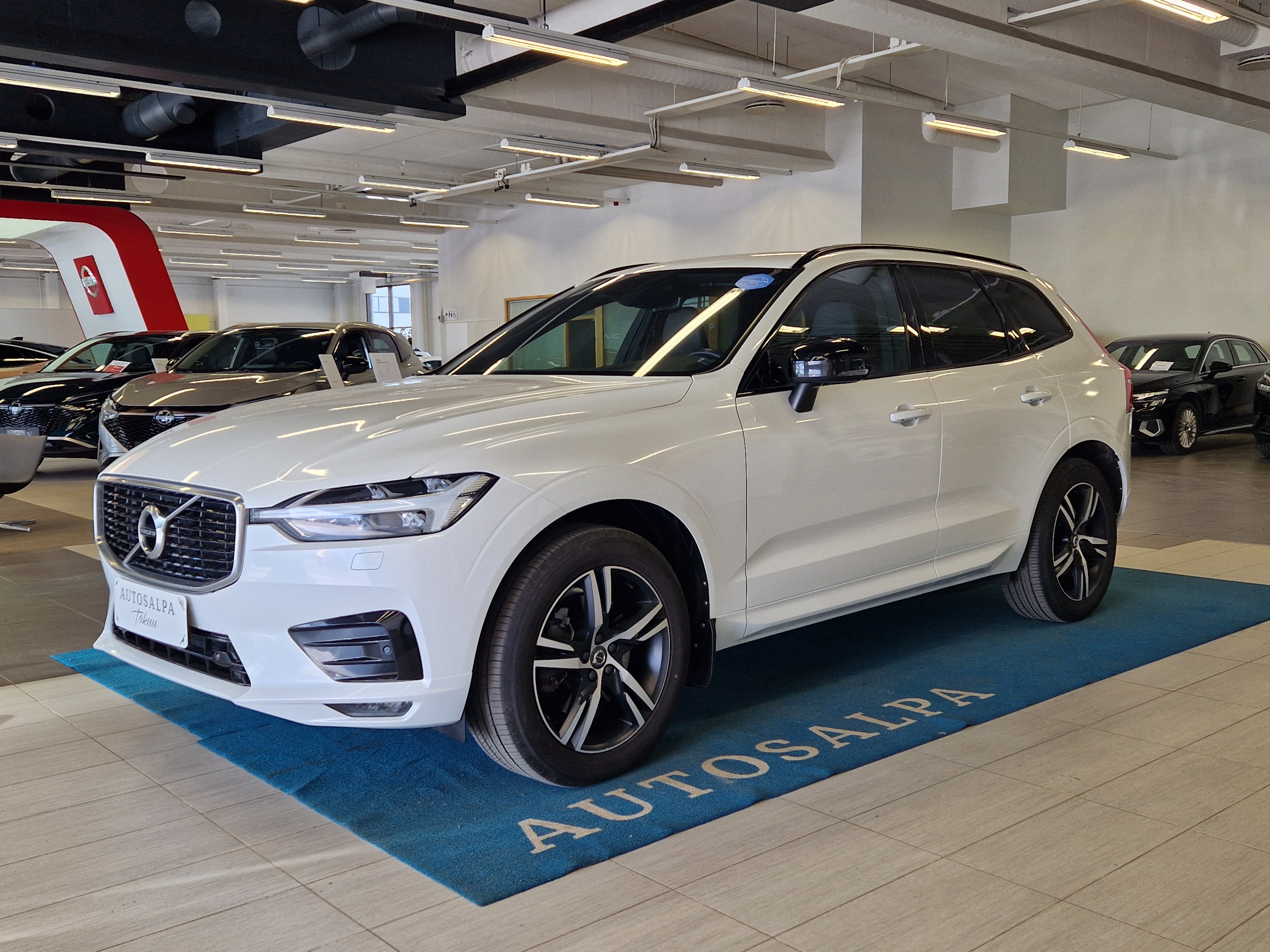 Volvo XC60 B4 AWD MHEV BUSINESS R-DESIGN AUT