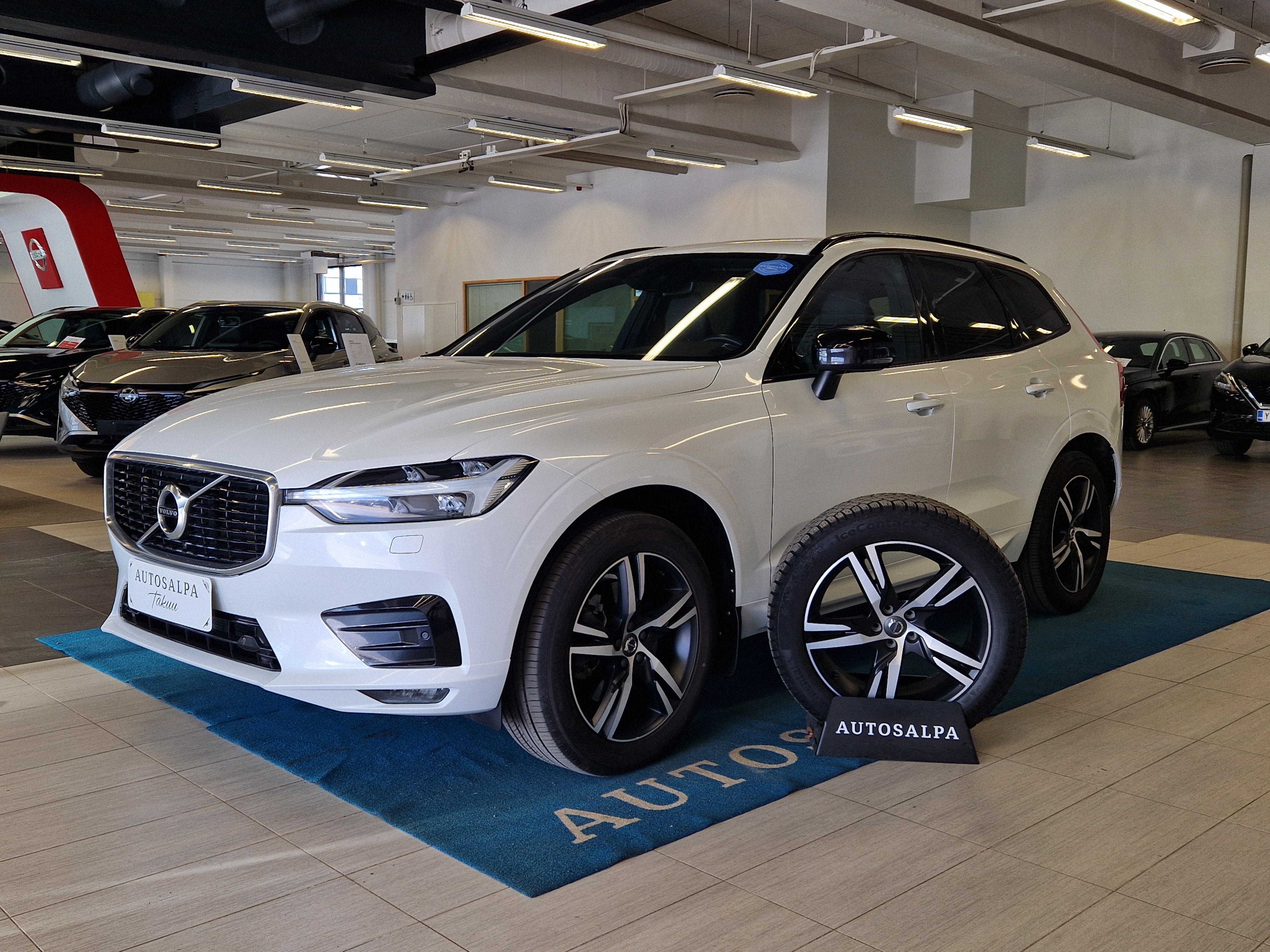 Volvo XC60 B4 AWD MHEV BUSINESS R-DESIGN AUT