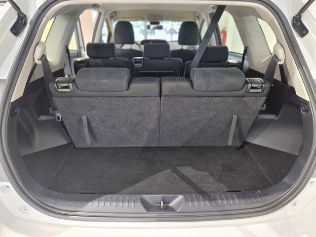 Toyota PRIUS+ BUSINESS