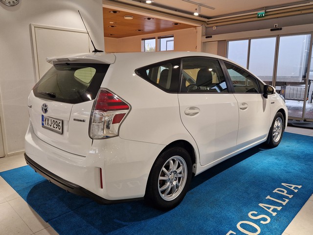 Toyota PRIUS+ BUSINESS