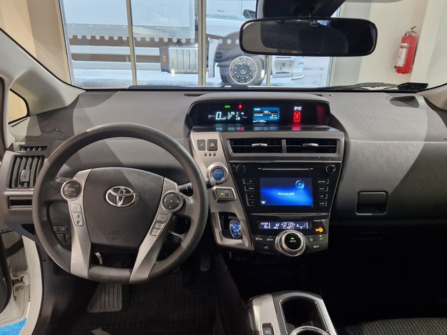 Toyota PRIUS+ BUSINESS