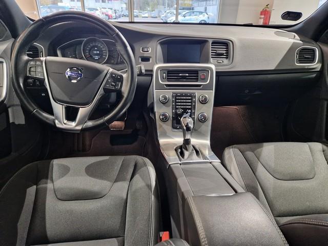 Volvo V60 T3 BUSINESS AUT