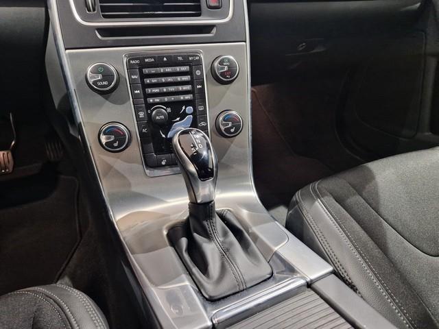 Volvo V60 T3 BUSINESS AUT