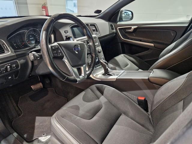 Volvo V60 T3 BUSINESS AUT
