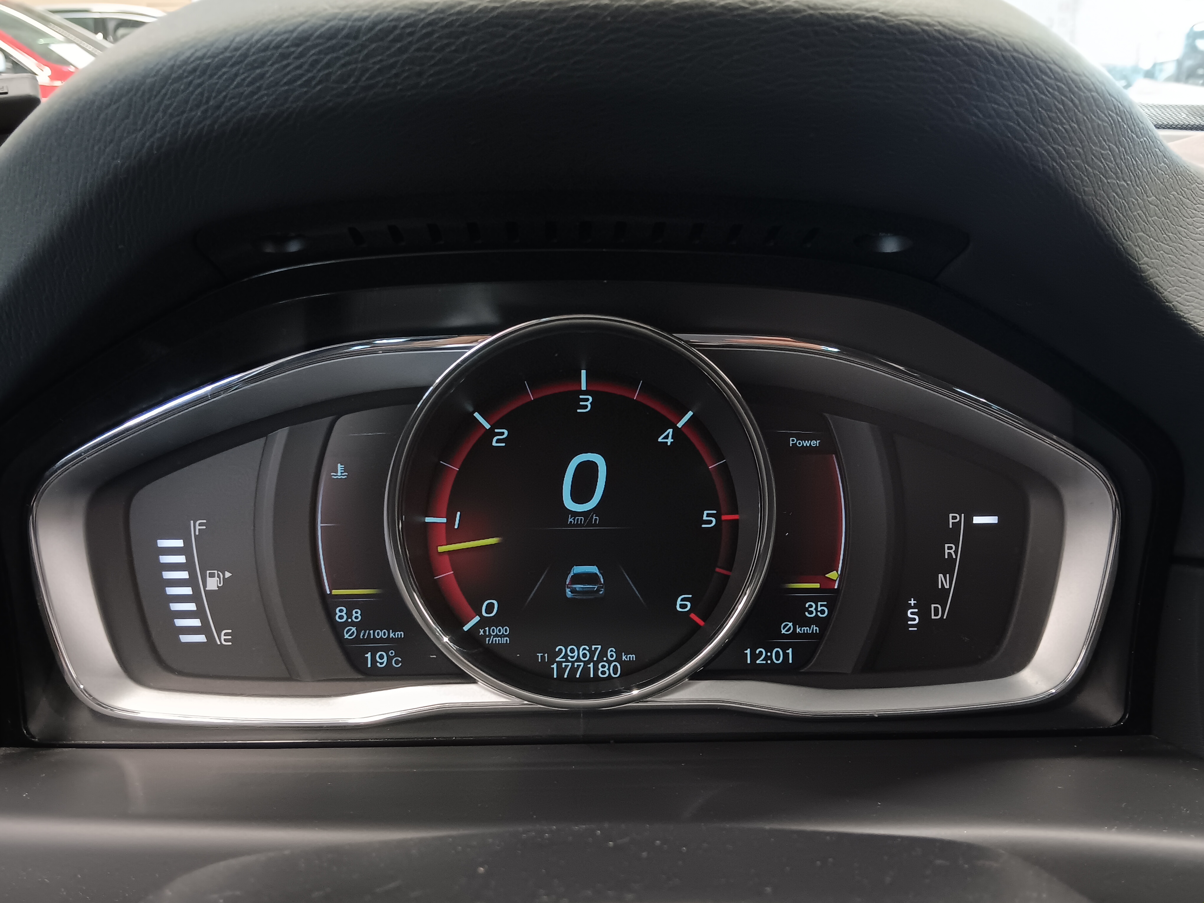 Volvo XC70 D4 AWD MOMENTUM AUT