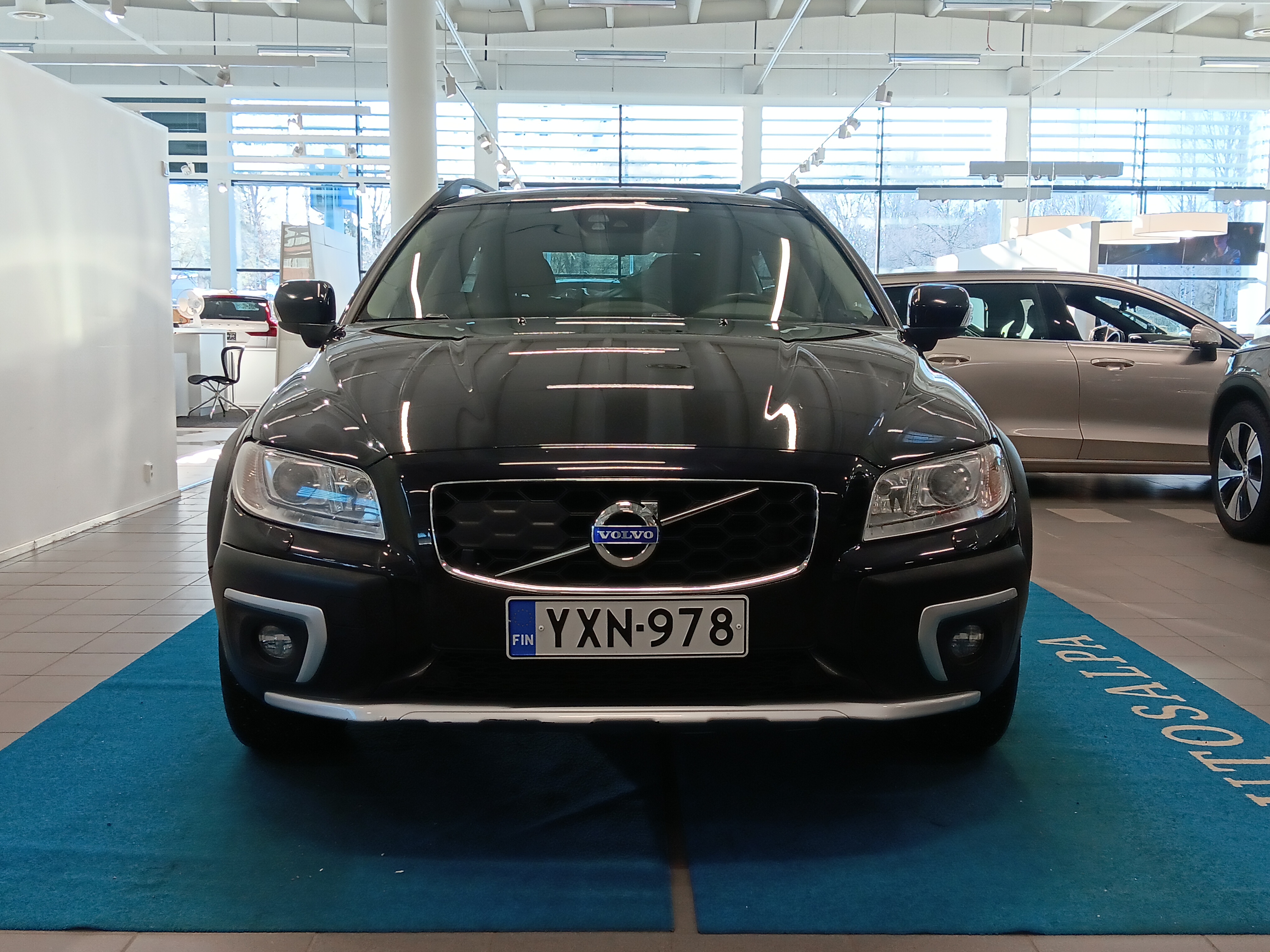Volvo XC70 D4 AWD Momentum aut 2015, kuva 2/19