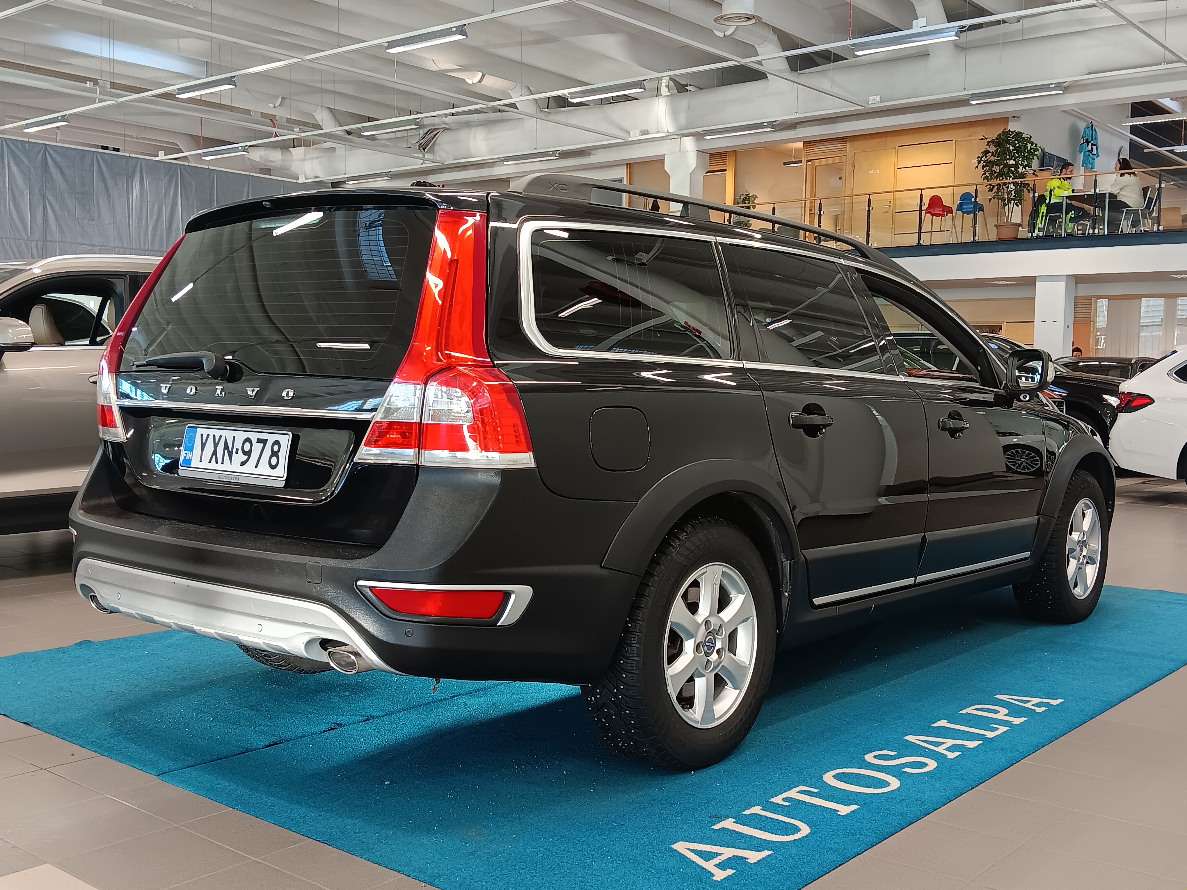 Volvo XC70 D4 AWD Momentum aut 2015, kuva 3/19