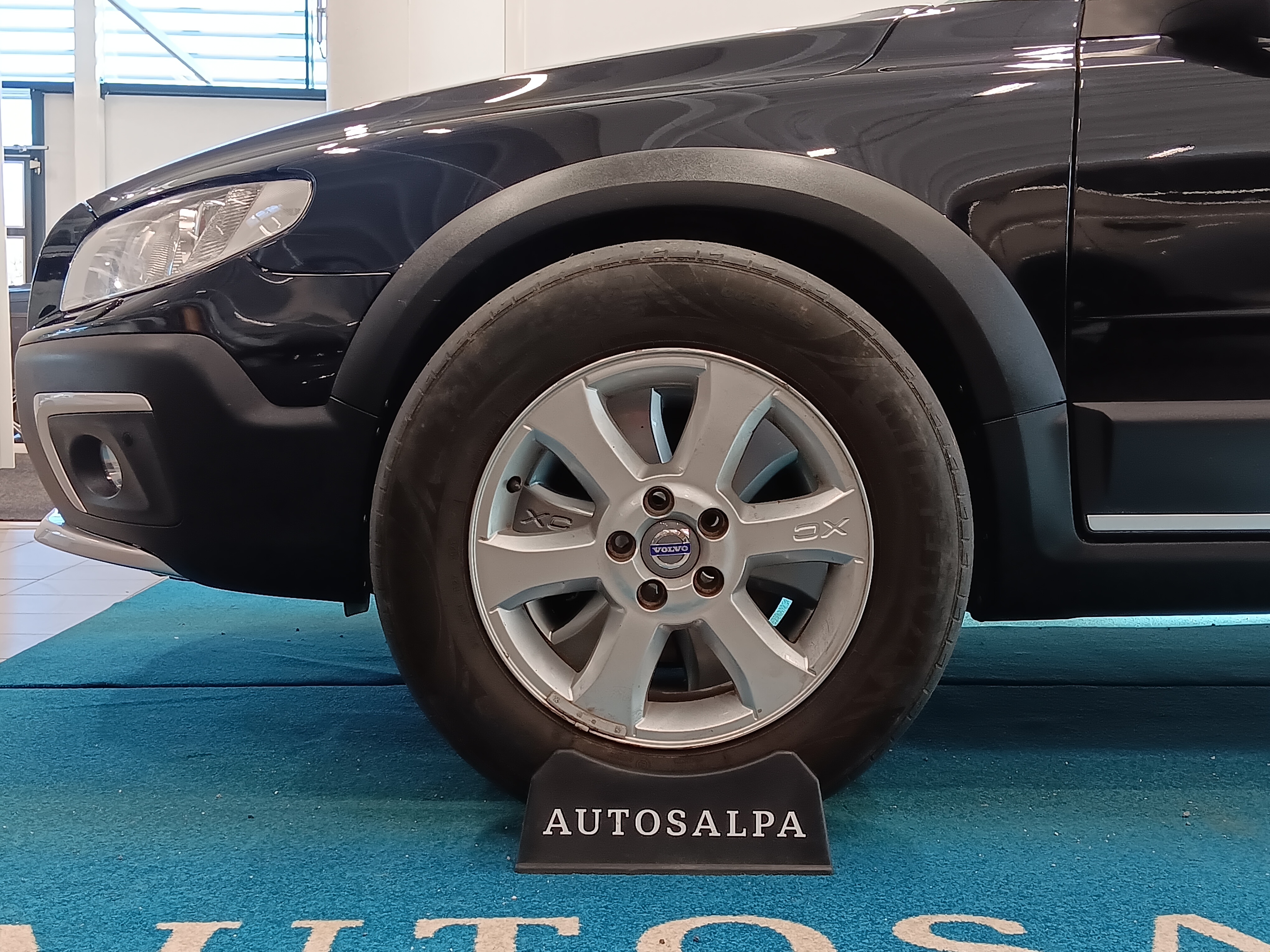 Volvo XC70 D4 AWD Momentum aut 2015, kuva 4/19