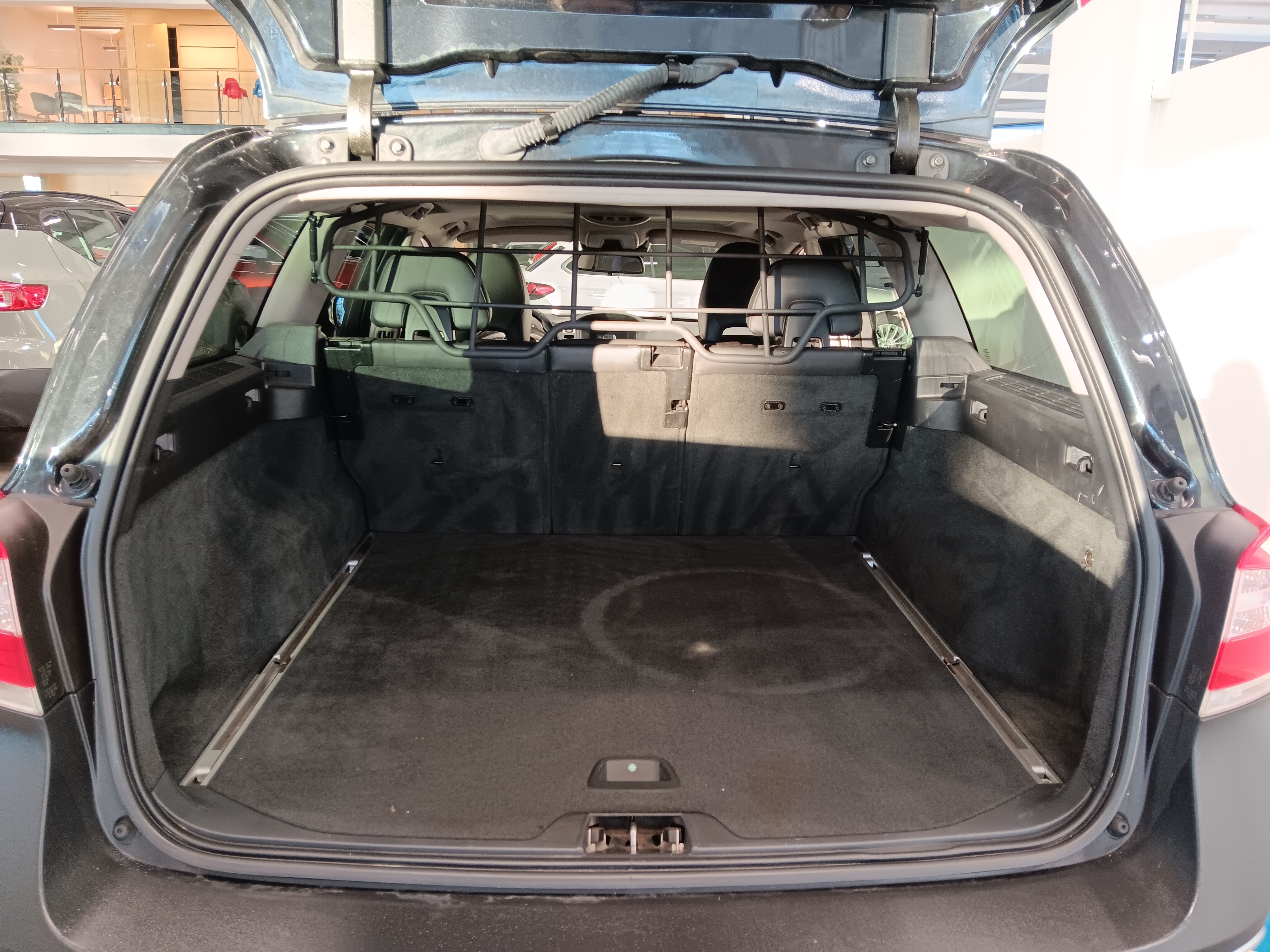 Volvo XC70 D4 AWD Momentum aut 2015, kuva 6/19