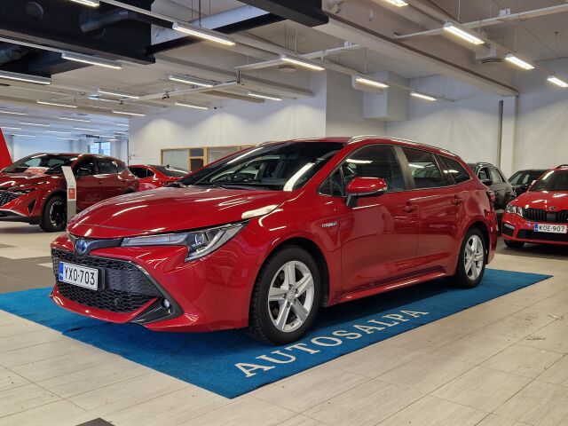 toyota COROLLA TOURING SPORTS 1,8 HYBRID ACTIVE. TAKUU 12KK/20TK.