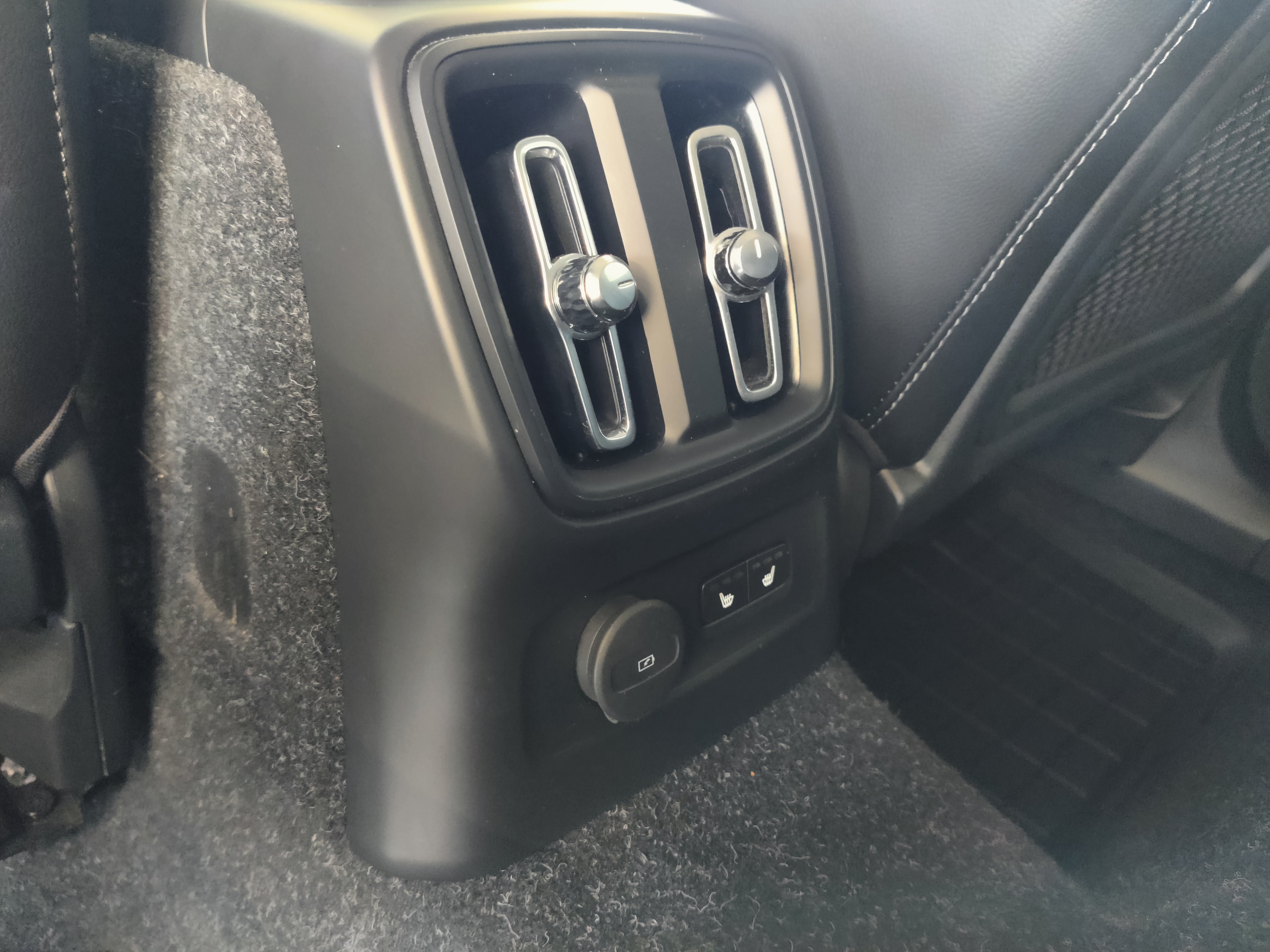 Volvo XC40 T5 TWE INSCRIPTION AUT TAKUU 24KK/40TKM