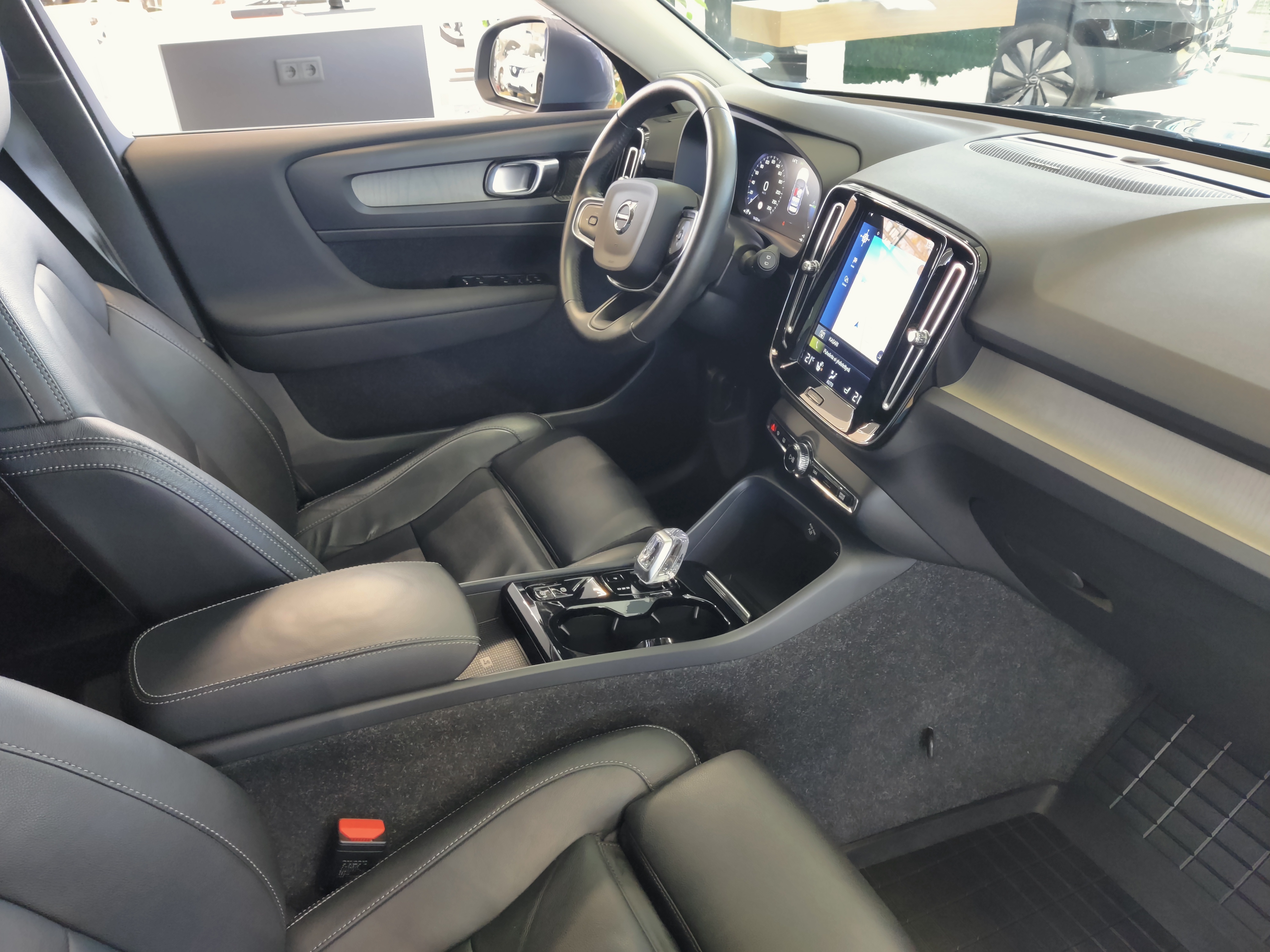 Volvo XC40 T5 TWE INSCRIPTION AUT TAKUU 24KK/40TKM