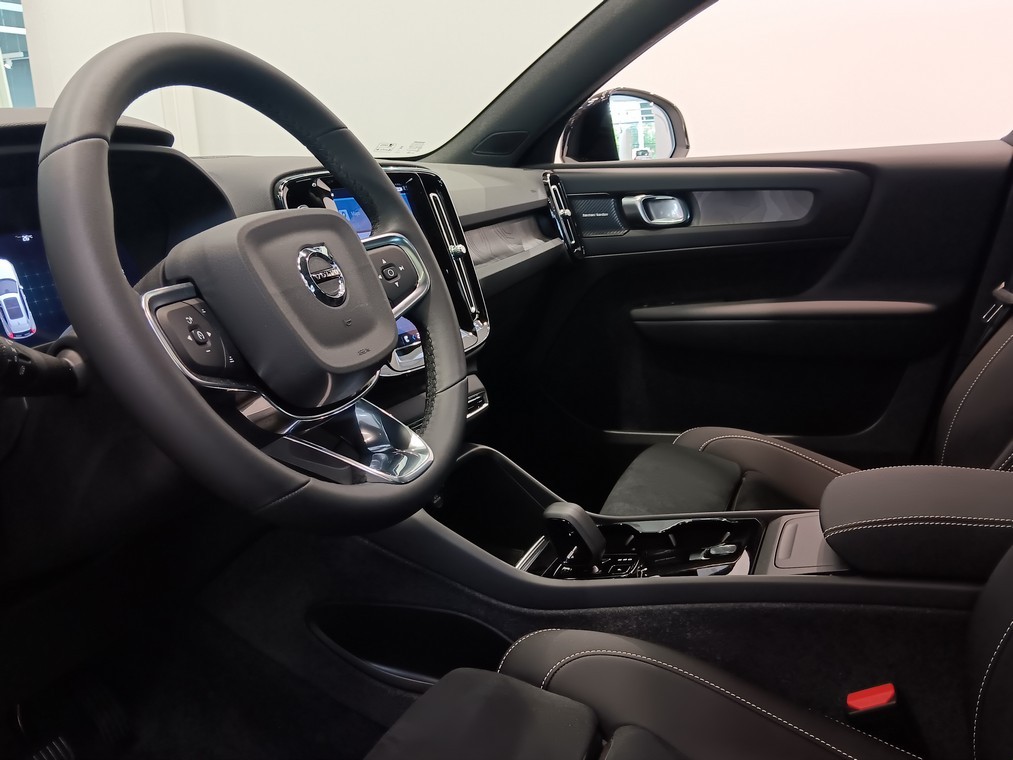 Volvo XC40 RECHARGE SINGLE ULTIMATE EXTENDED RANGE.