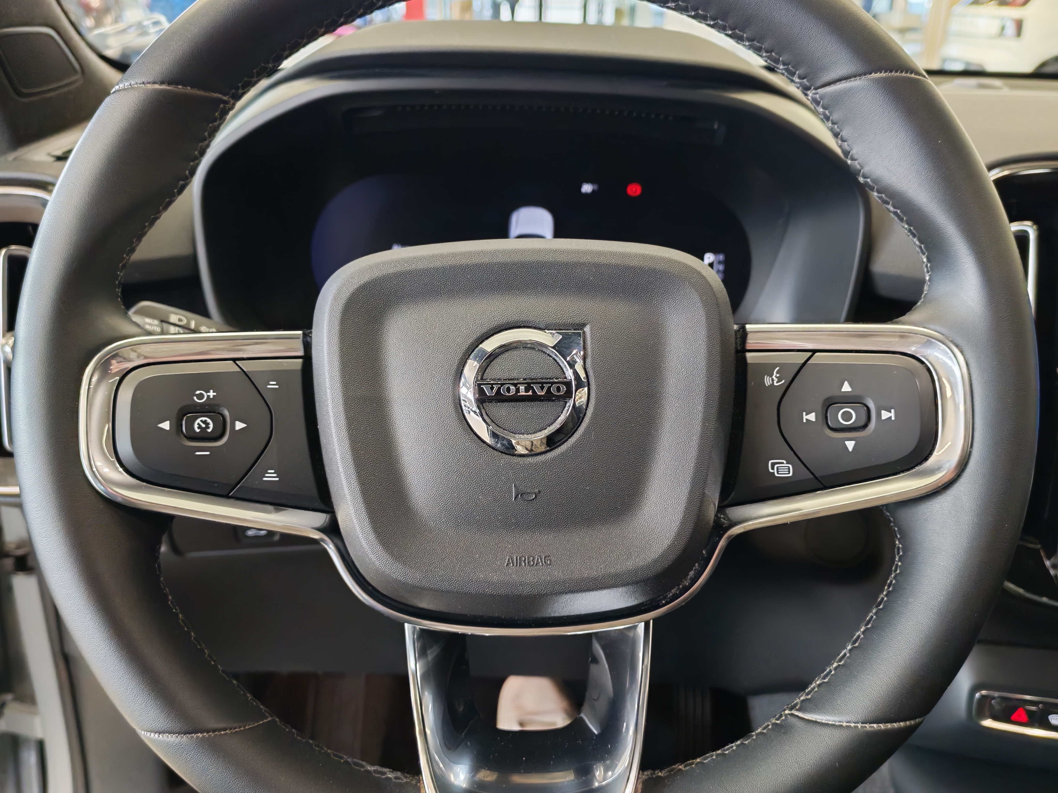 Volvo C40 2024, bild 6/22