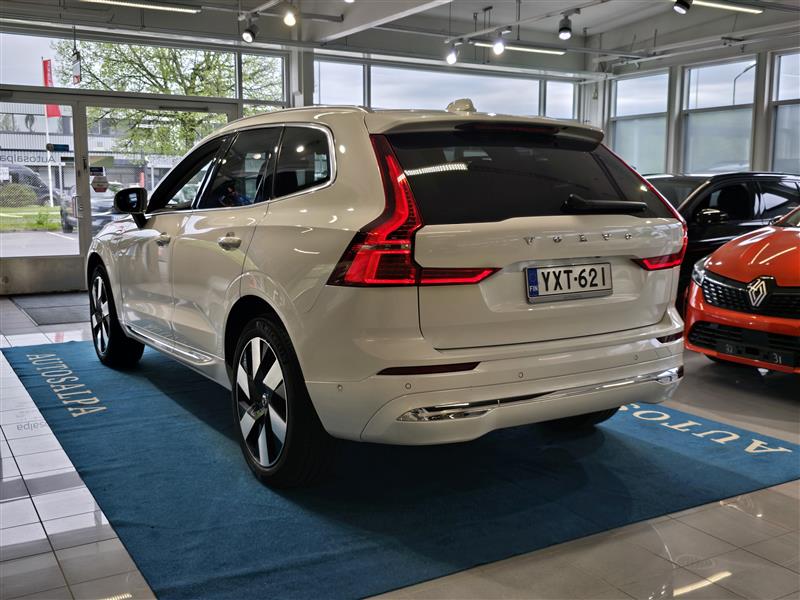 Volvo XC60 T8 AWD LONG RANGE ULTIMATE BRIGHT TAKUU 24KK/40TKM