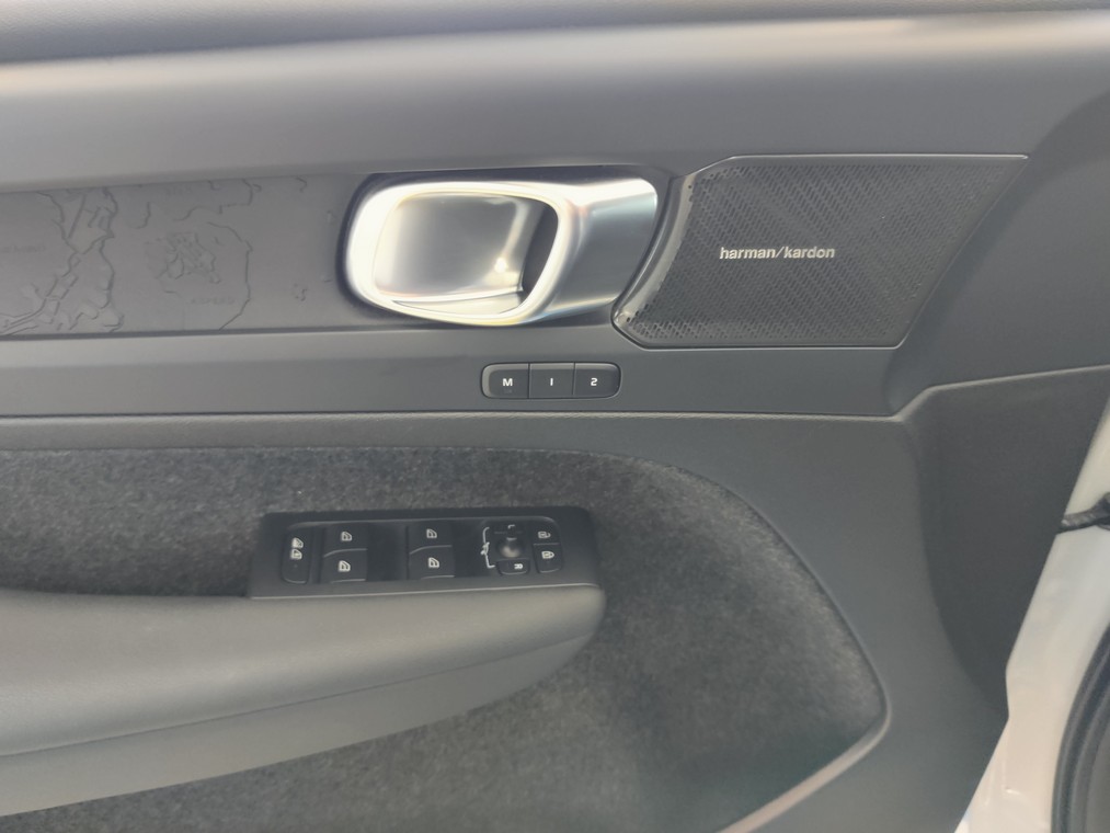Volvo C40 RECHARGE TWIN ULTIMATE TAKUU 24KK/40TKM