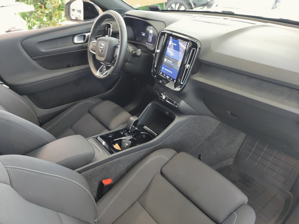 Volvo C40 RECHARGE TWIN ULTIMATE TAKUU 24KK/40TKM