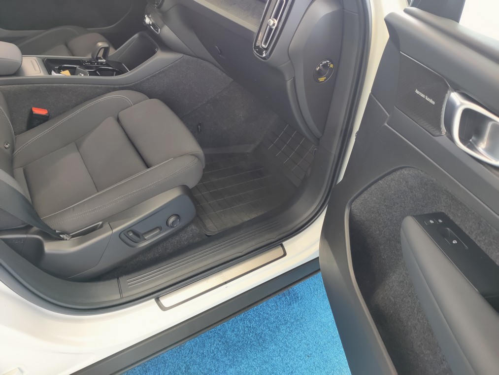 Volvo C40 RECHARGE TWIN ULTIMATE TAKUU 24KK/40TKM