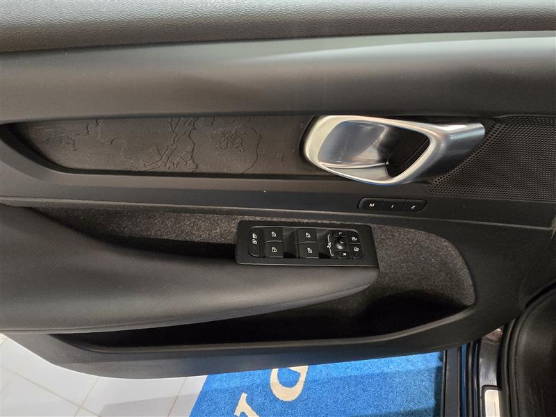 Volvo XC40 RECHARGE TWIN PLUS SELEKT TAKUU