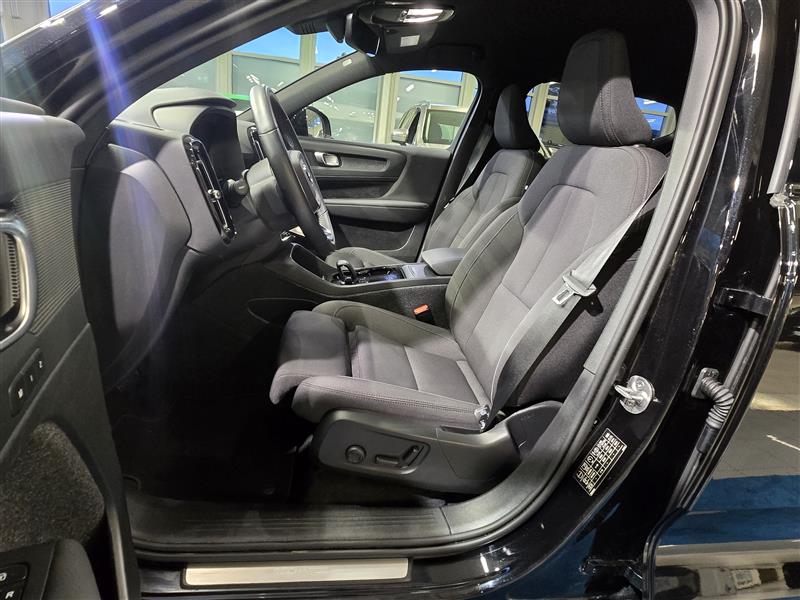 Volvo XC40 RECHARGE TWIN PLUS SELEKT TAKUU