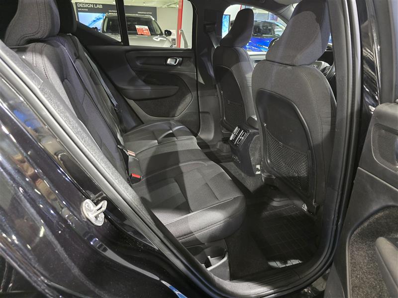 Volvo XC40 RECHARGE TWIN PLUS SELEKT TAKUU