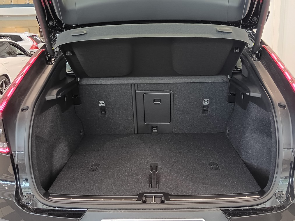 Volvo C40 RECHARGE SINGLE PLUS EXTENDED RANGE