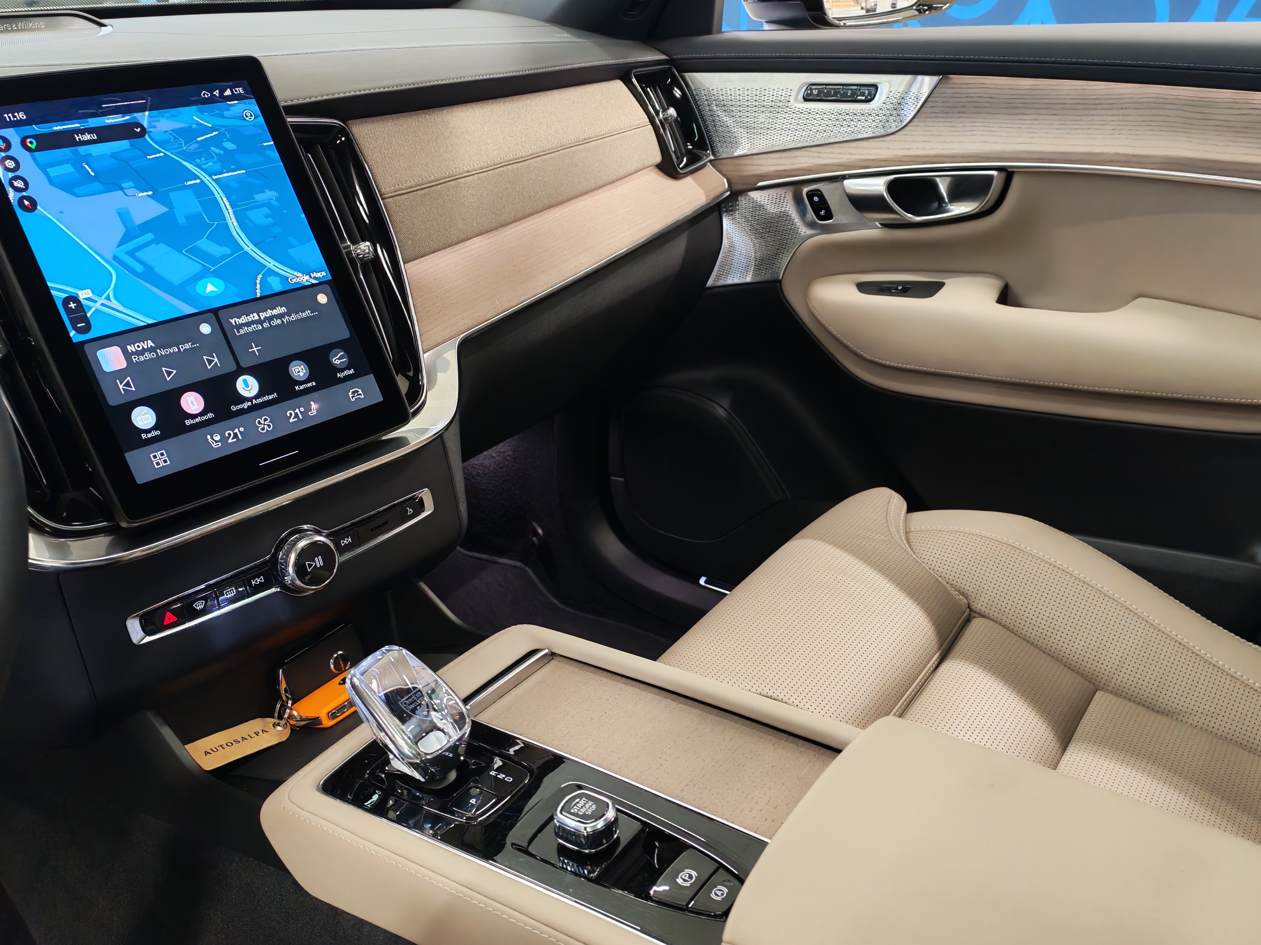 Volvo XC90 T8 AWD LONG RANGE ULTRA DARK TAKUU 24KK/40TKM