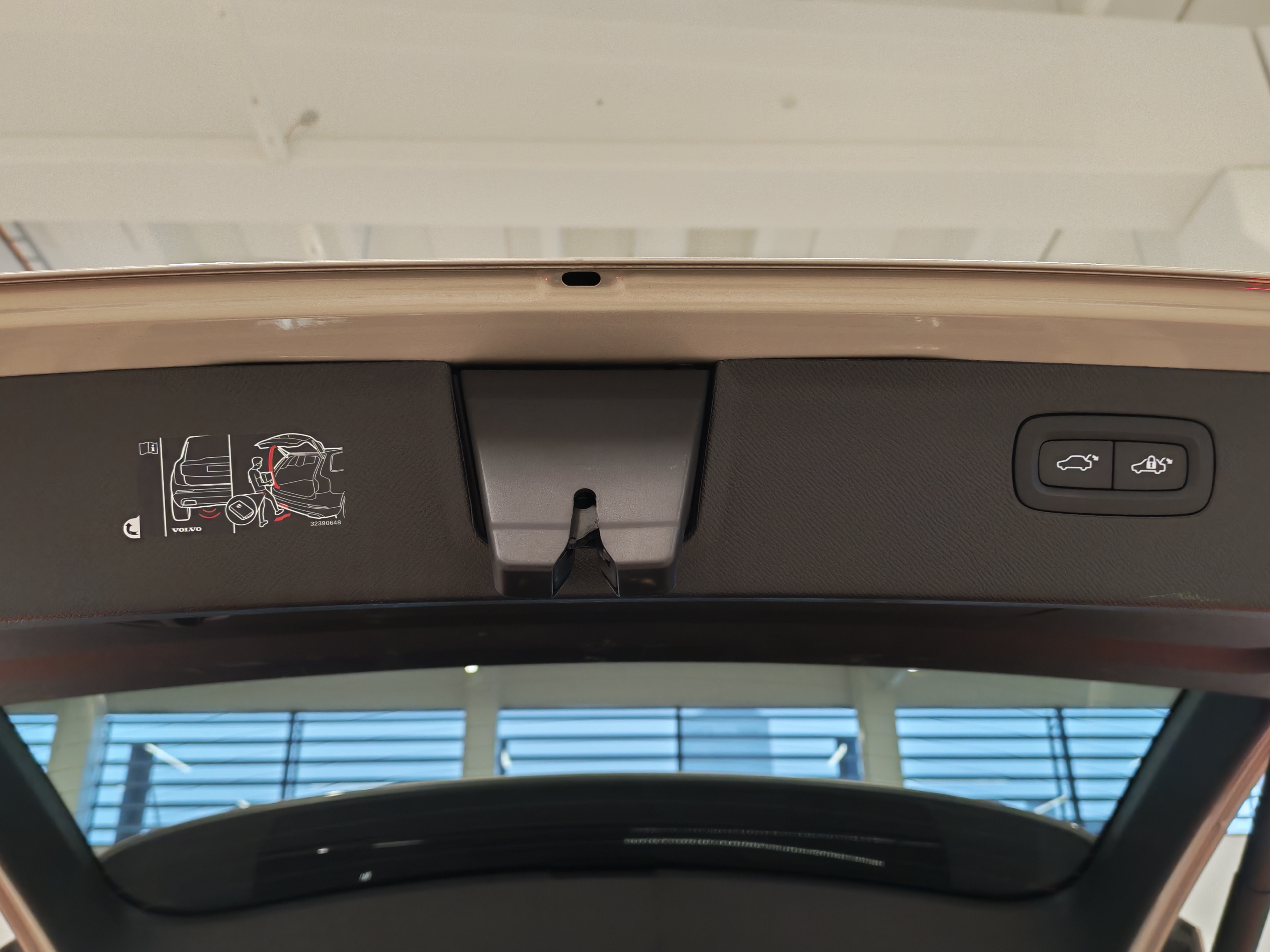 Volvo XC90 T8 AWD LONG RANGE ULTRA DARK TAKUU 24KK/40TKM