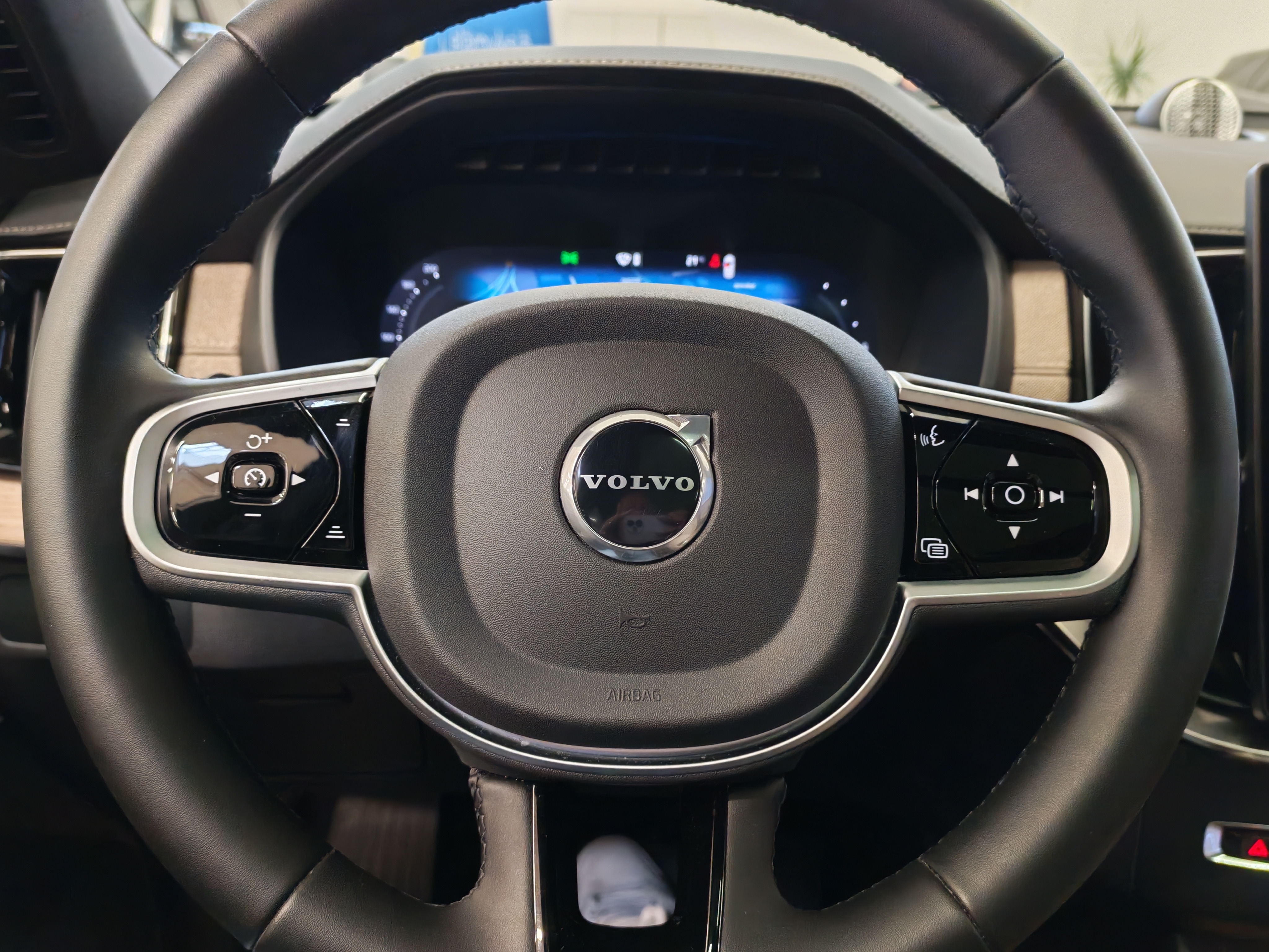 Volvo XC90 T8 AWD Long Range Ultra Dark 2026, bild 7/30